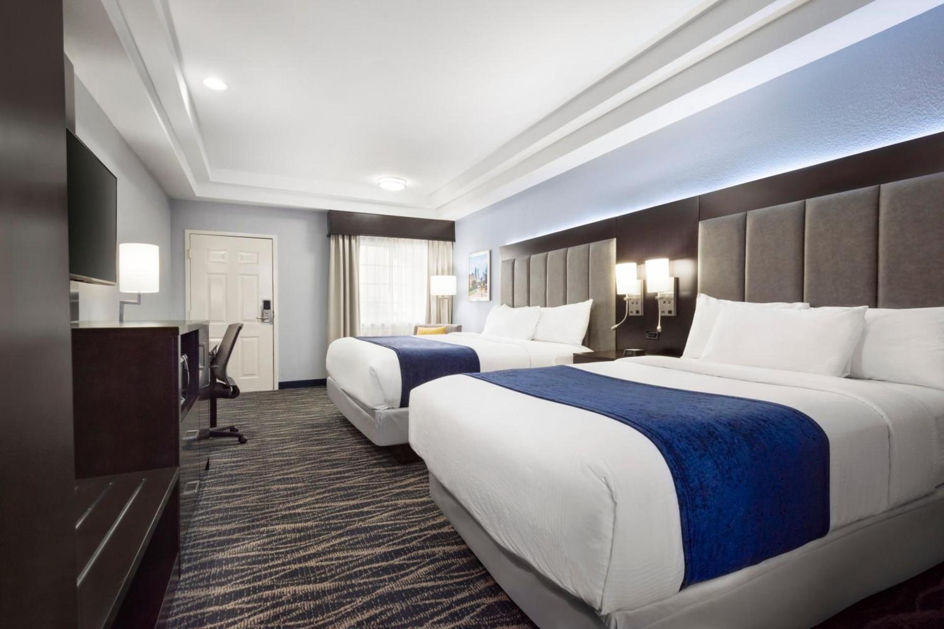 Days Inn & Suites by Wyndham Houston Hobby Airport photo 58