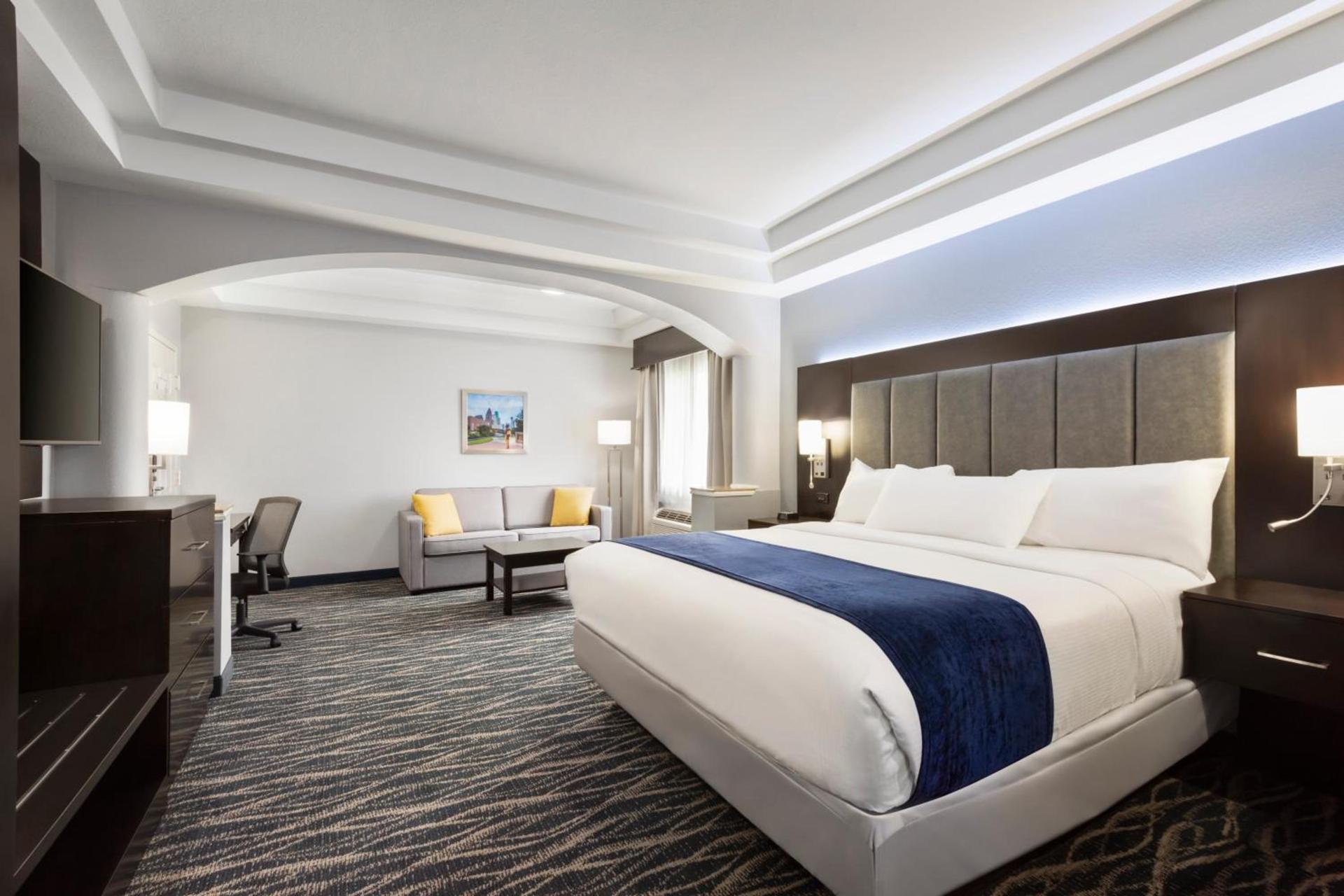 Days Inn & Suites by Wyndham Houston Hobby Airport photo 38