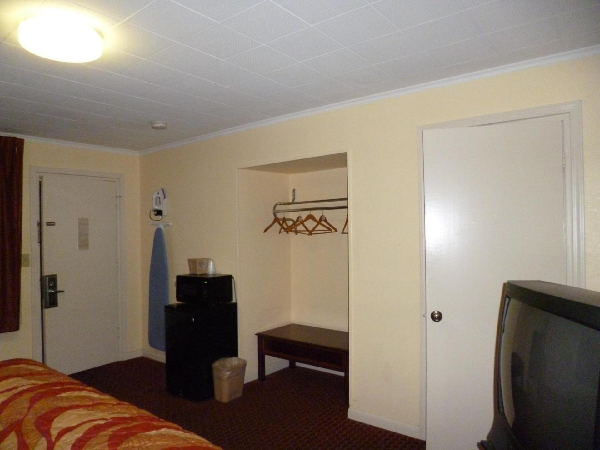 Mount Vernon Inn photo 7