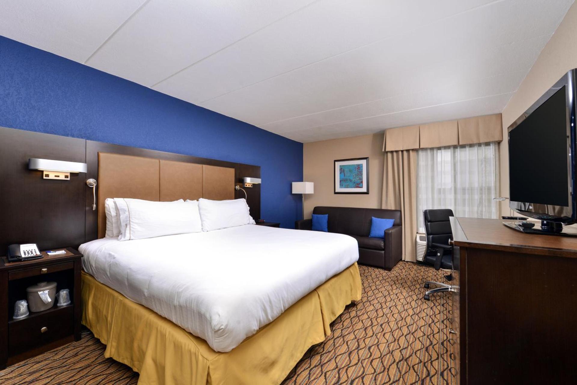 Holiday Inn Express Hunt Valley by IHG photo 33