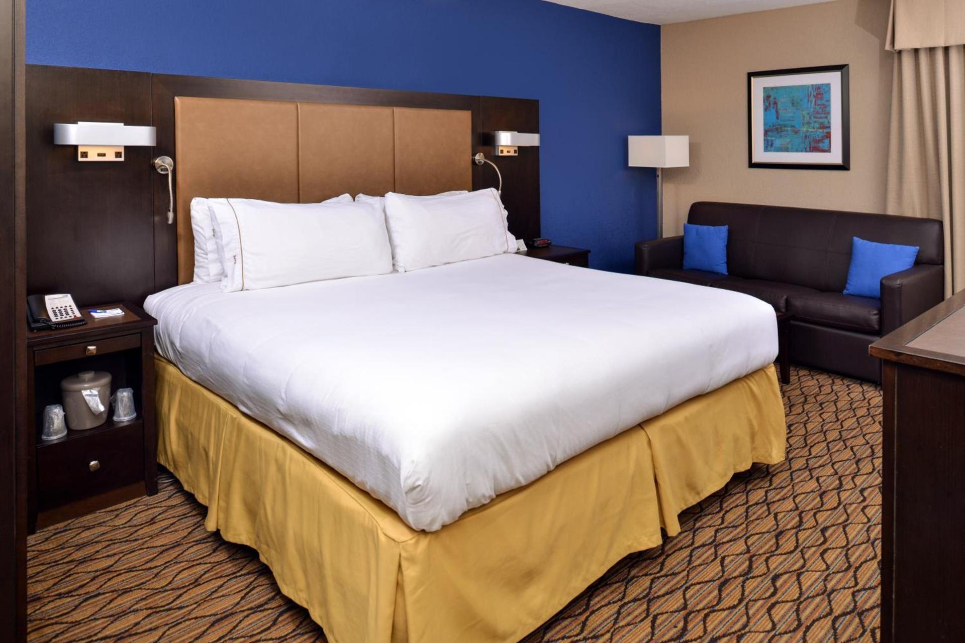 Holiday Inn Express Hunt Valley by IHG photo 35