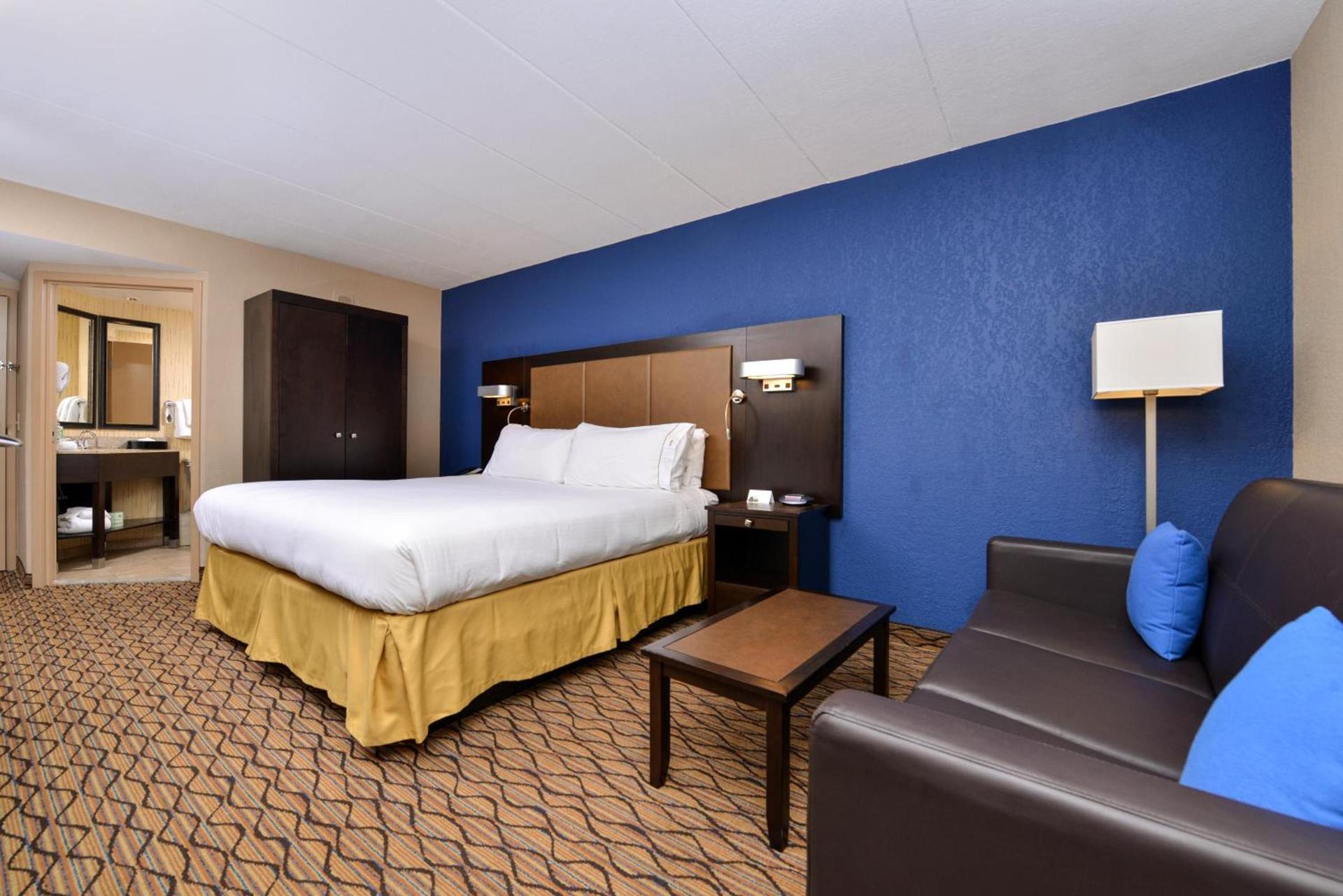 Holiday Inn Express Hunt Valley by IHG photo 32