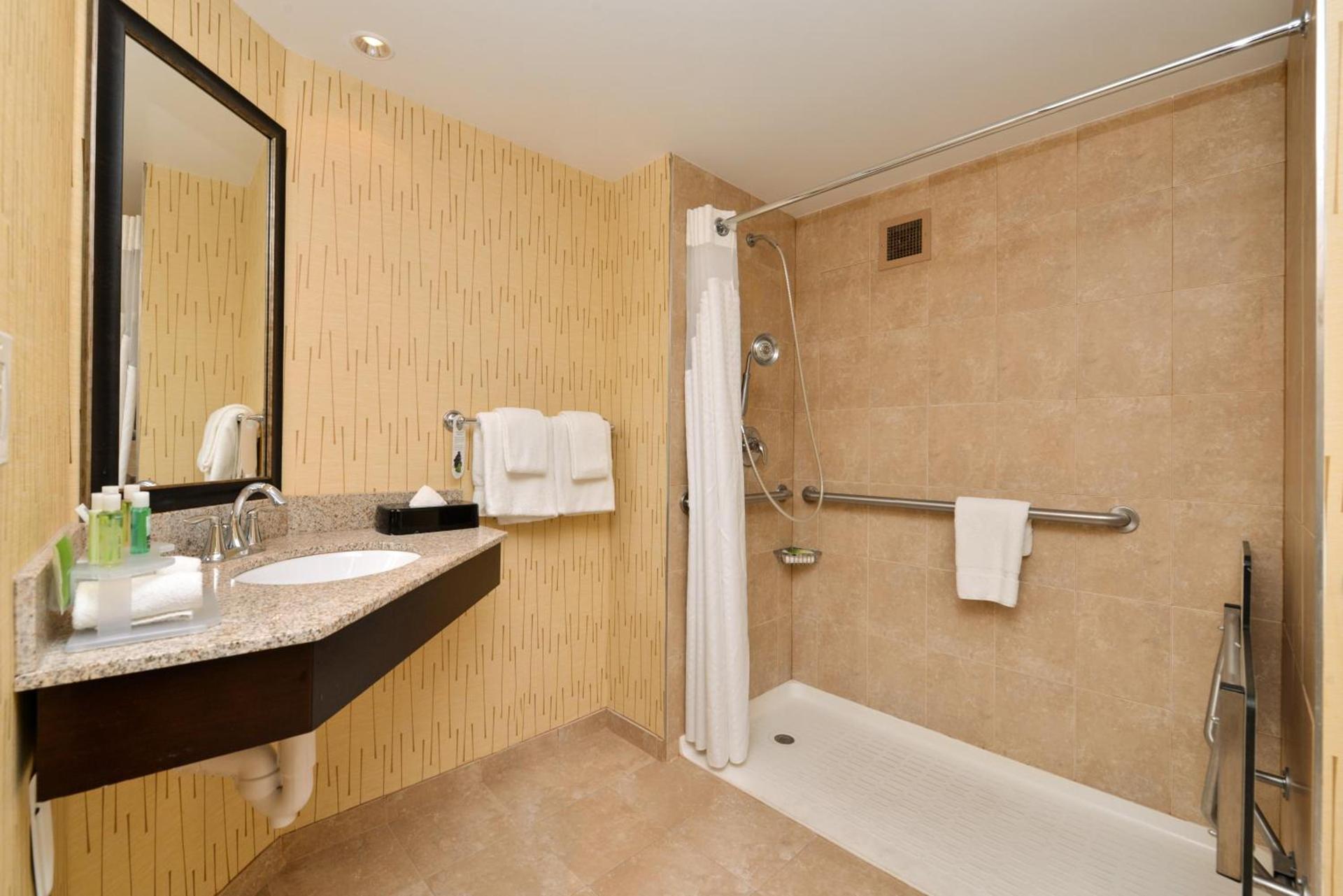 Holiday Inn Express Hunt Valley by IHG photo 13