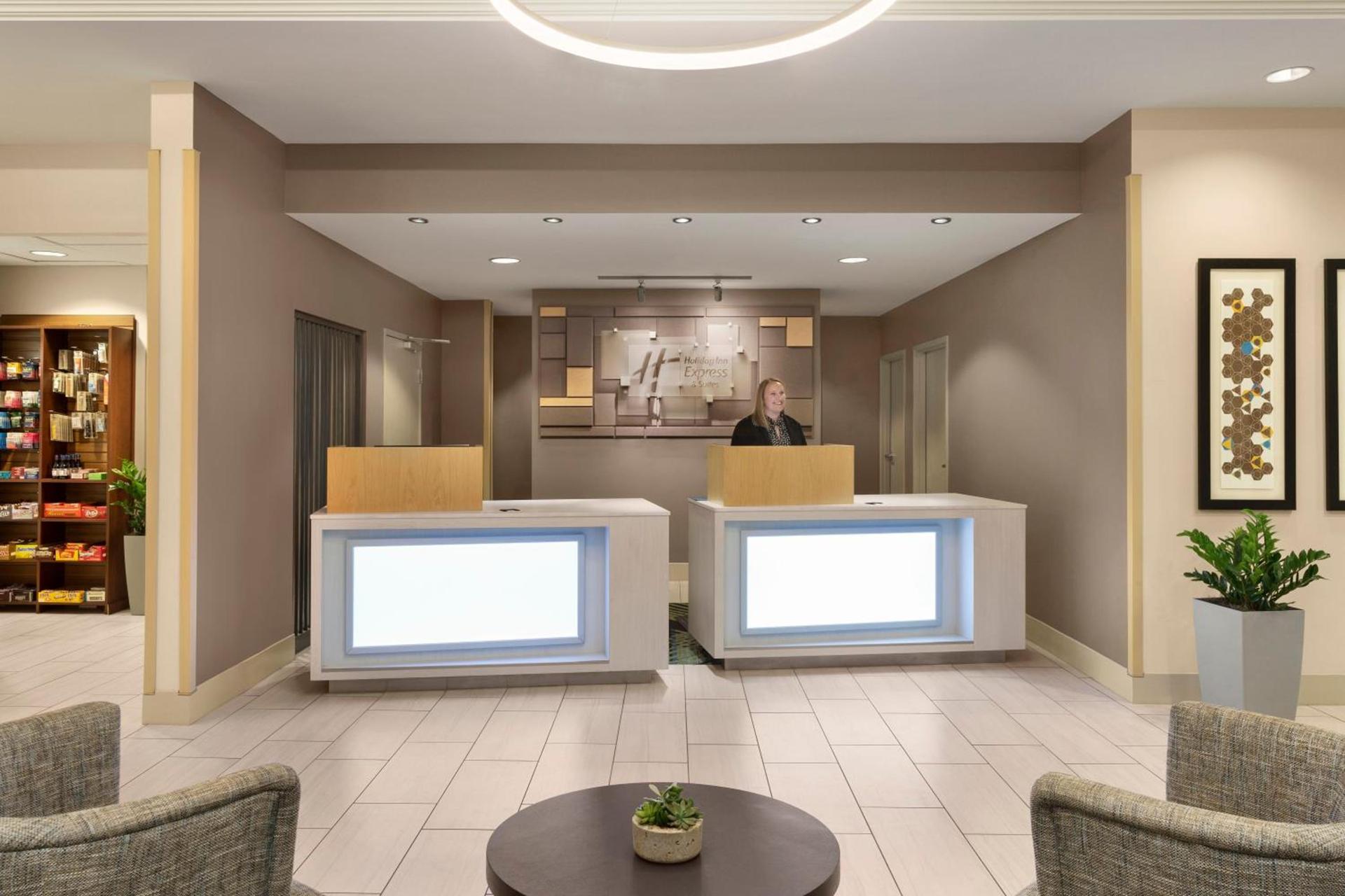 Holiday Inn Express Hotel & Suites Mount Pleasant - Charleston by IHG photo 12