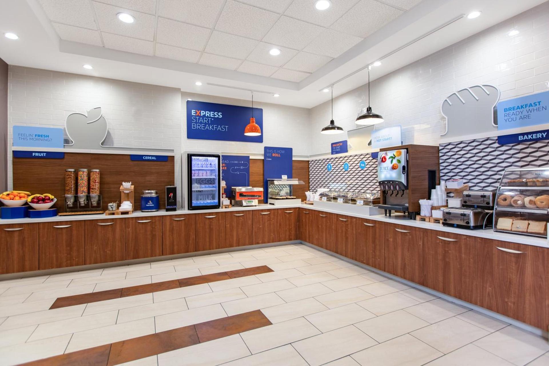 Holiday Inn Express Ontario by IHG photo 21
