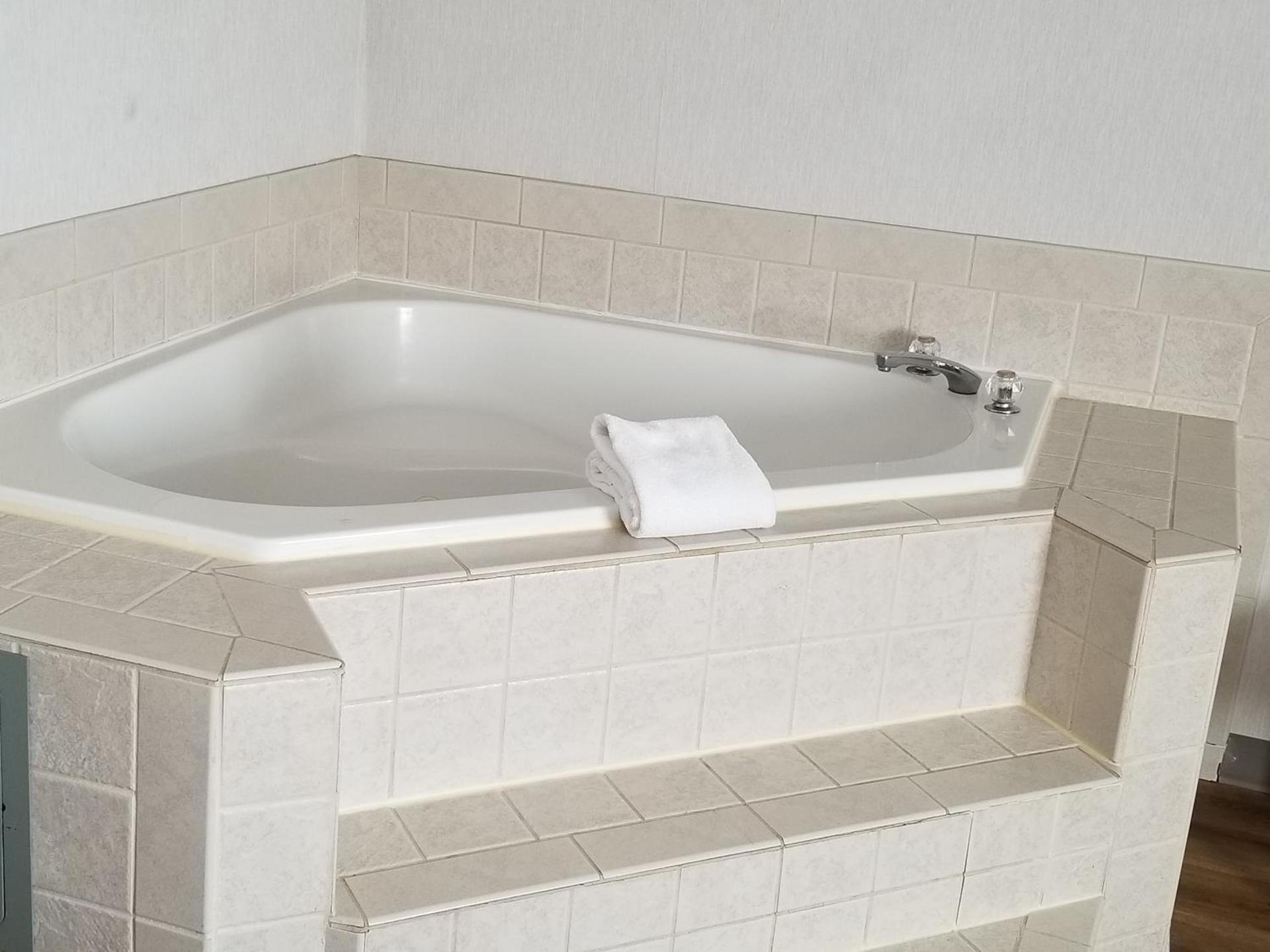 Quality Inn Port Orchard photo 33