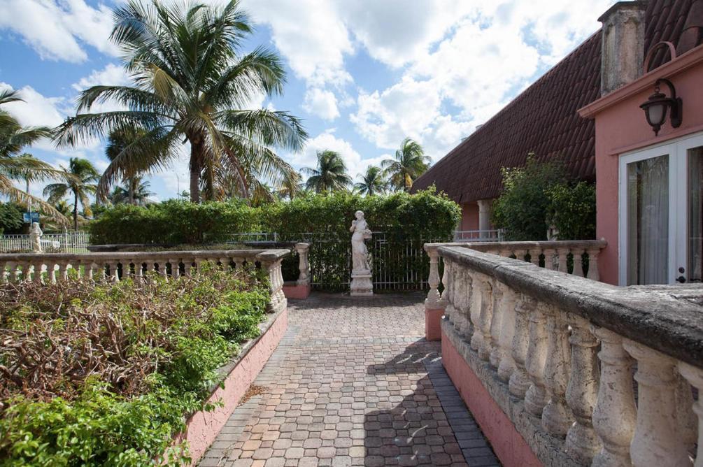 Miami Gardens Inn & Suites photo 21
