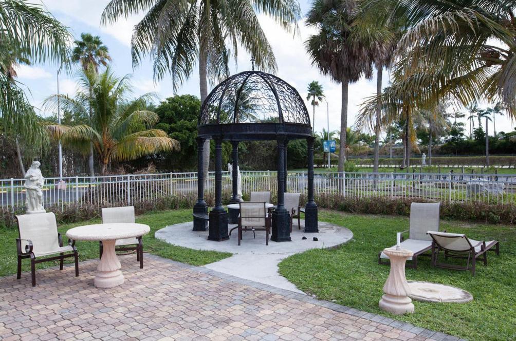 Miami Gardens Inn & Suites photo 23