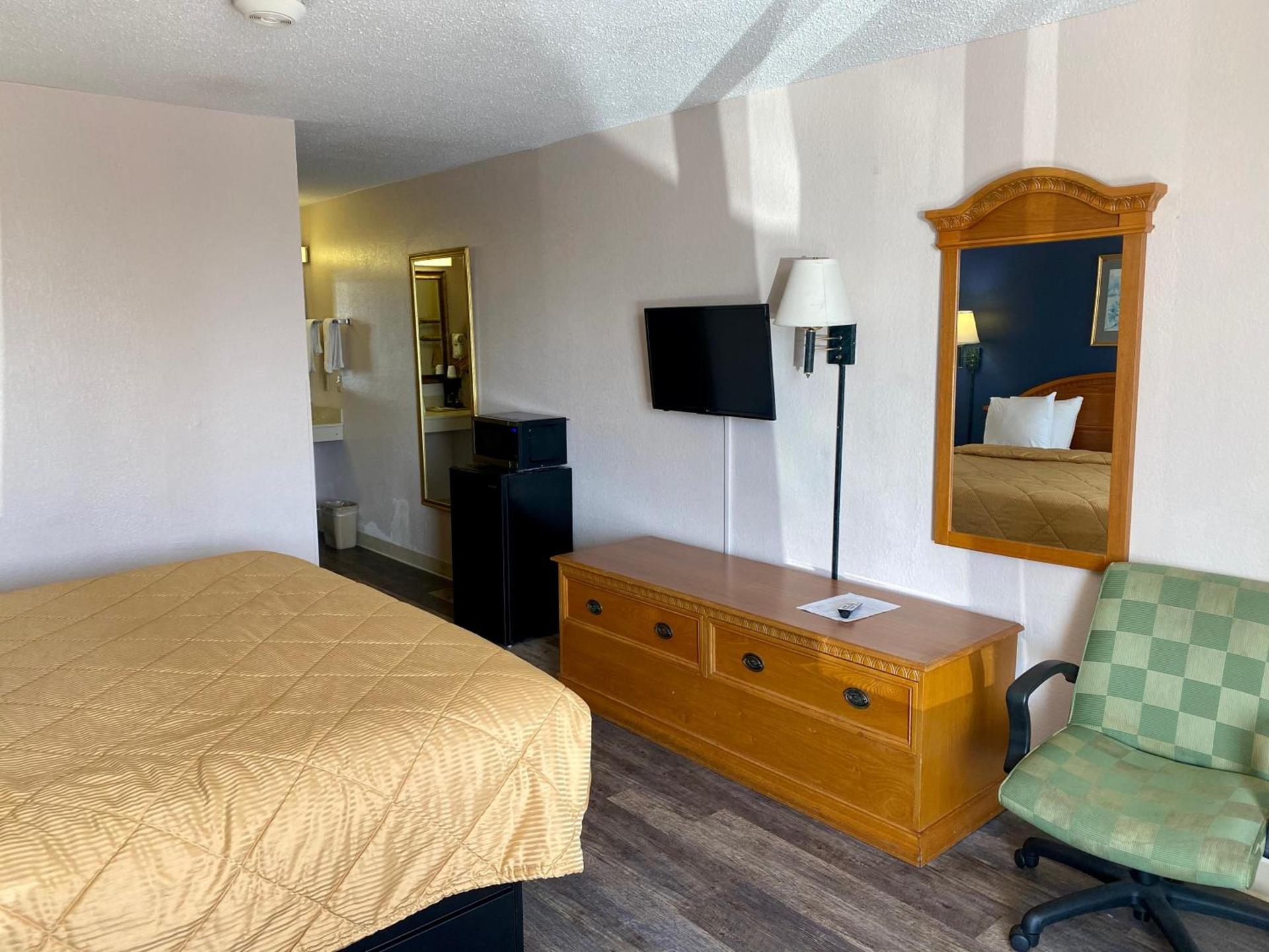 Motel 6 Marianna, FL photo 34