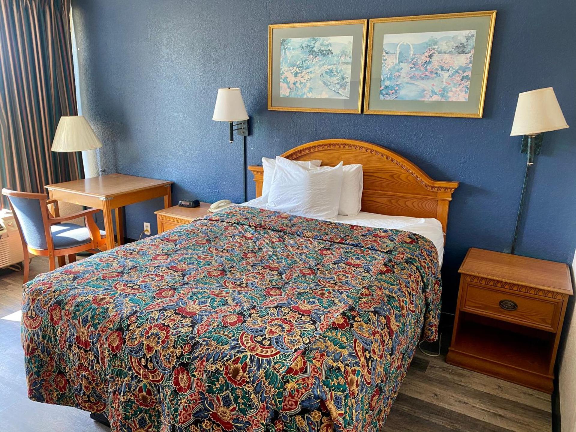 Motel 6 Marianna, FL photo 47