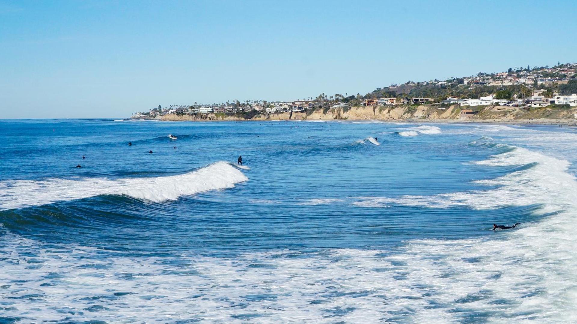 ITH San Diego Beach Bungalow Surf Hostel photo 67