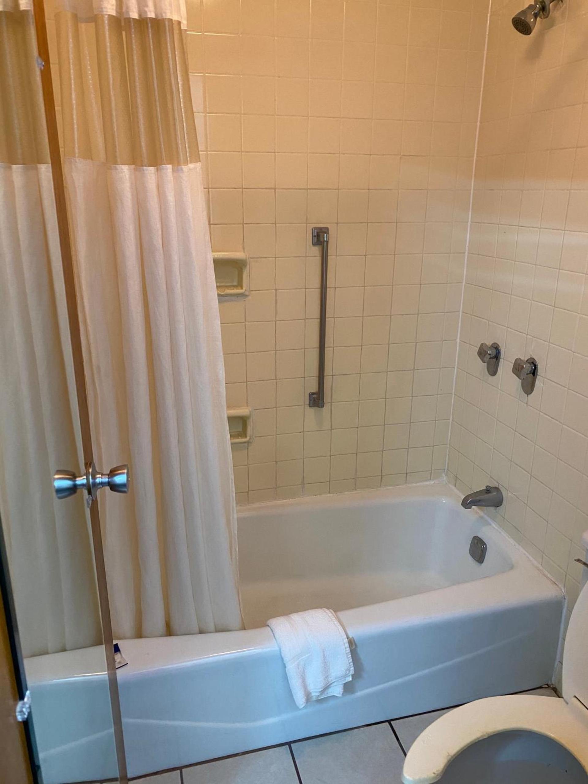 Motel 6 Marianna, FL photo 40