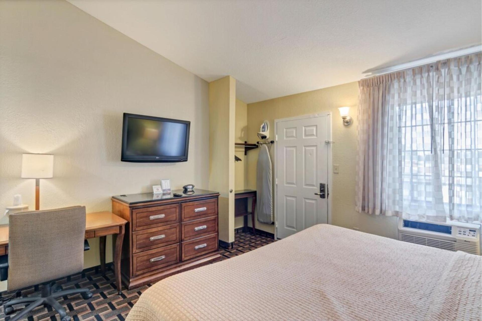 Savannah Garden Hotel photo 29
