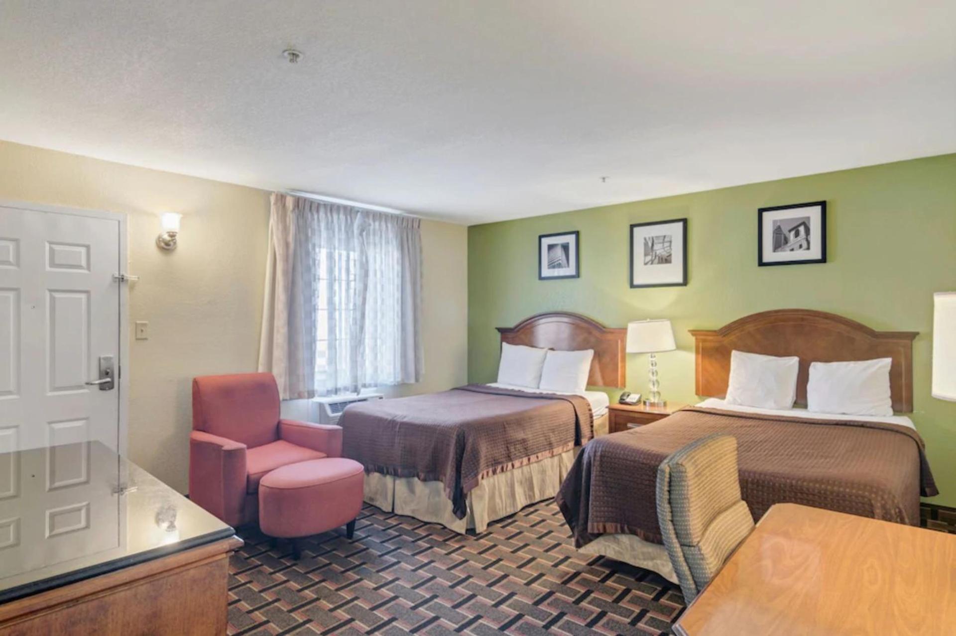 Savannah Garden Hotel photo 25