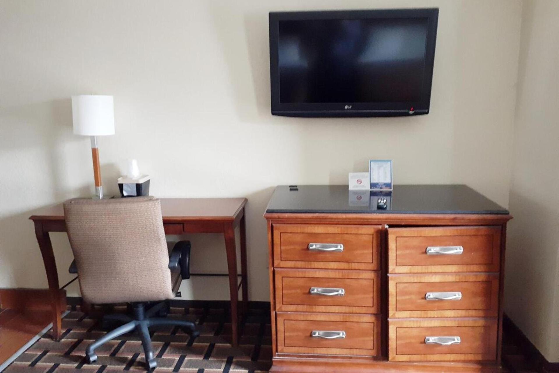 Savannah Garden Hotel photo 6