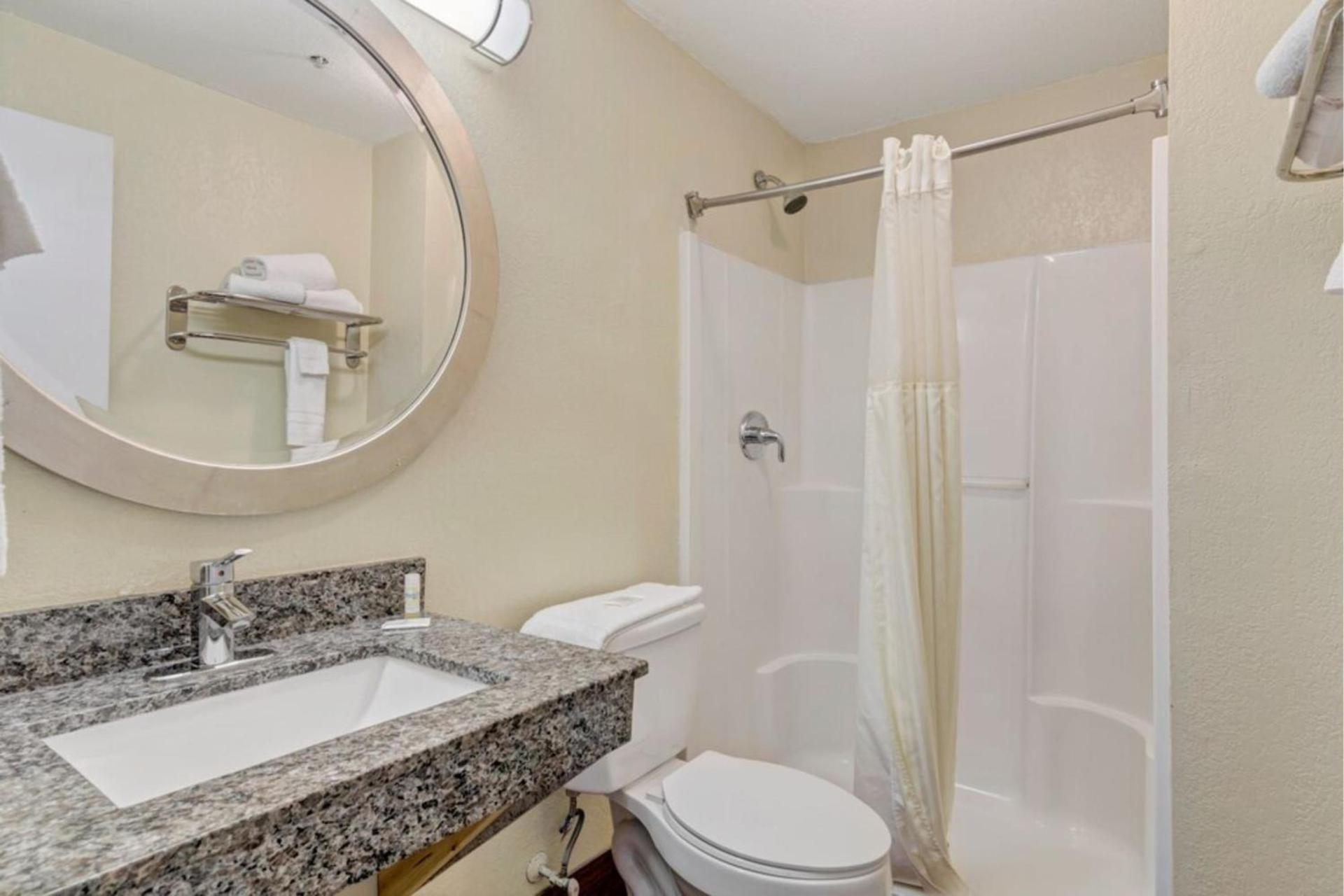 Savannah Garden Hotel photo 24