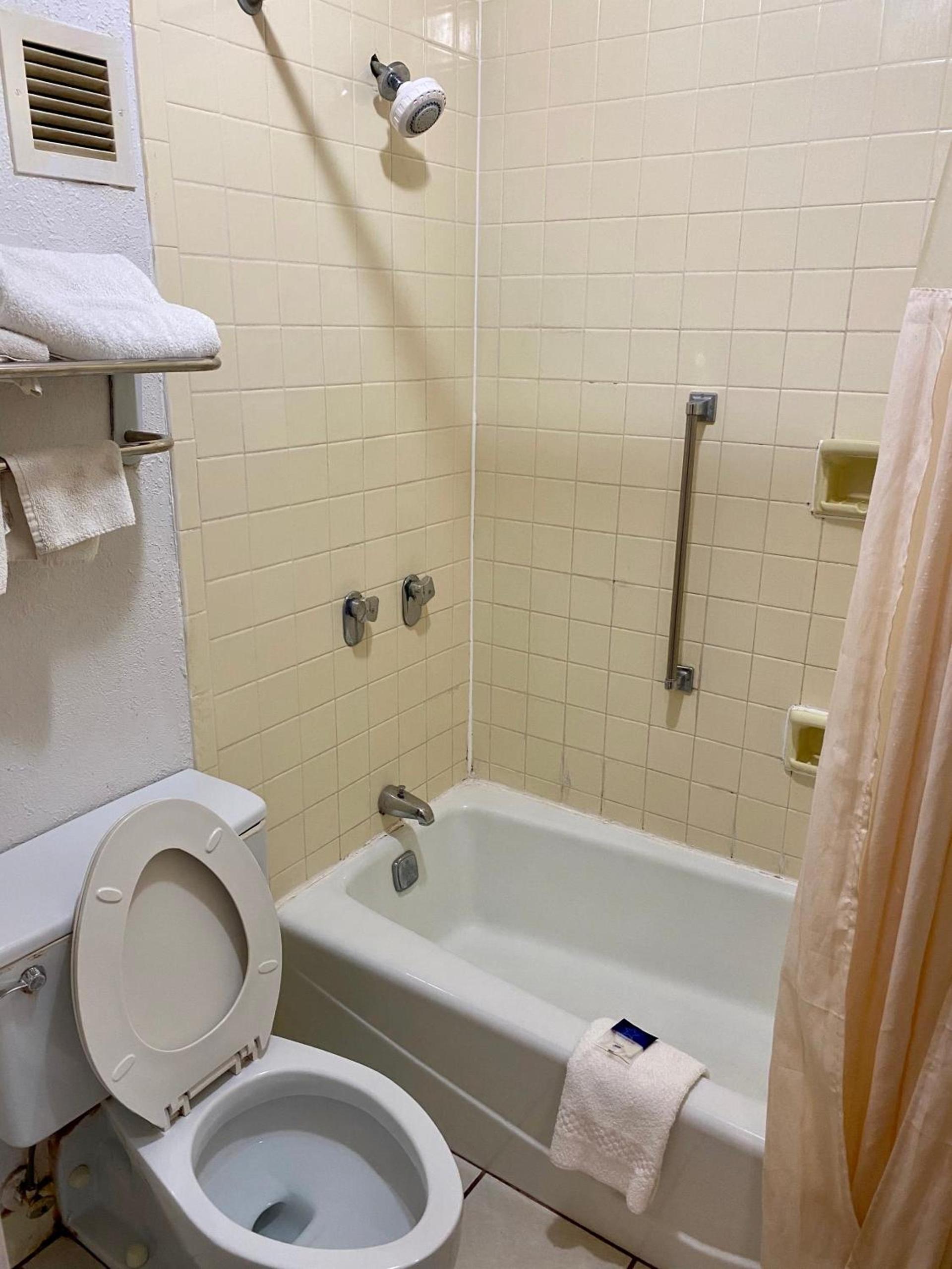 Motel 6 Marianna, FL photo 20
