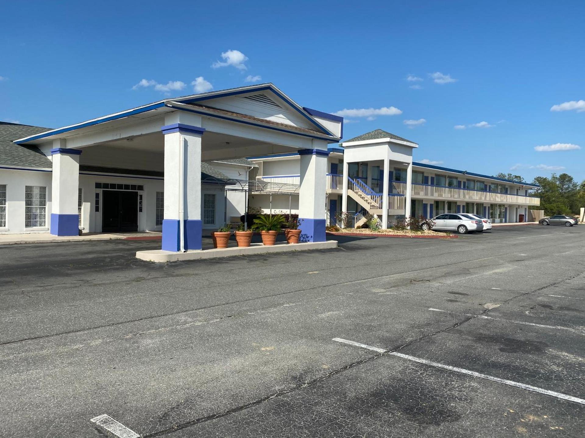 Motel 6 Marianna, FL photo 16