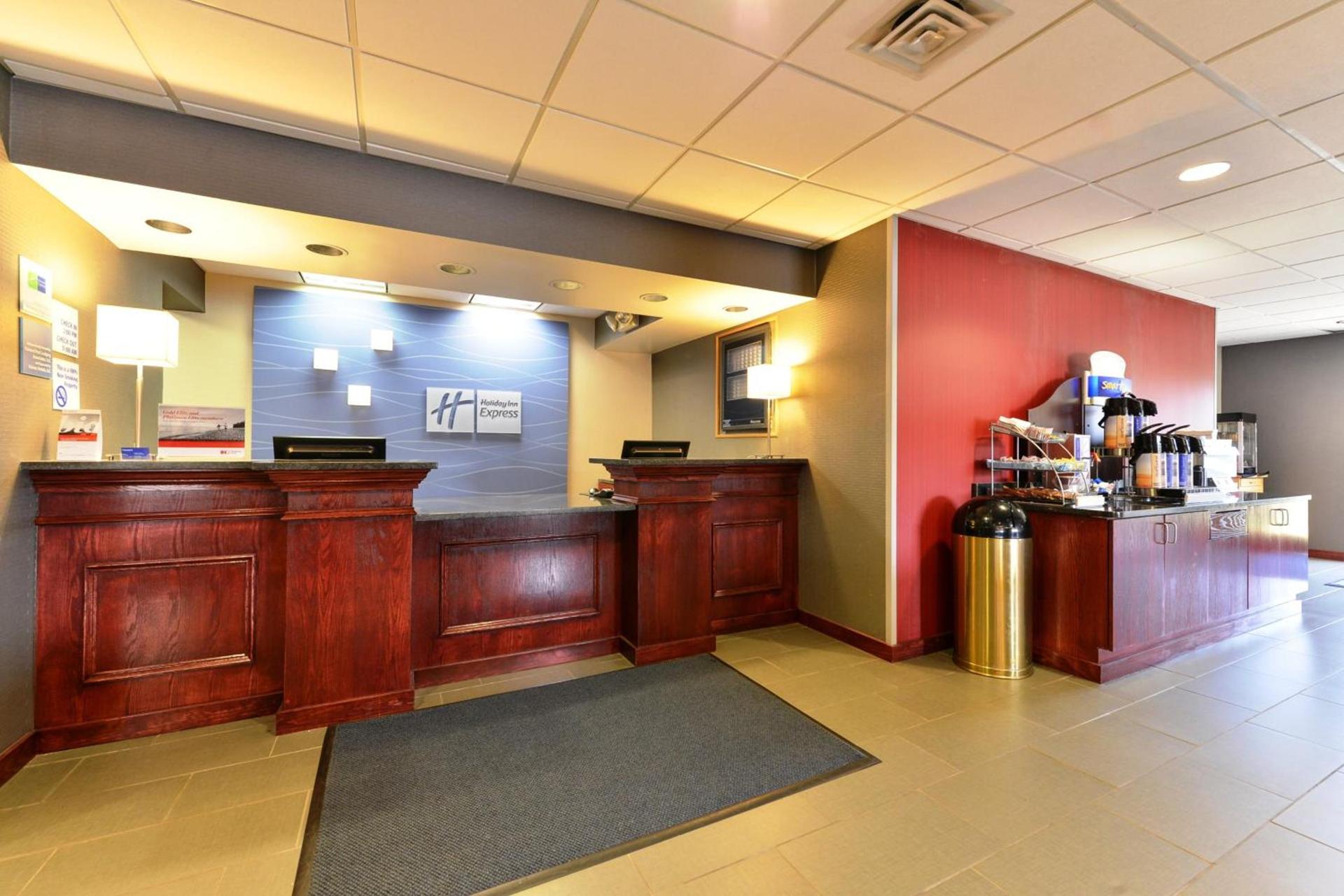Holiday Inn Express Painted Post by IHG photo 8