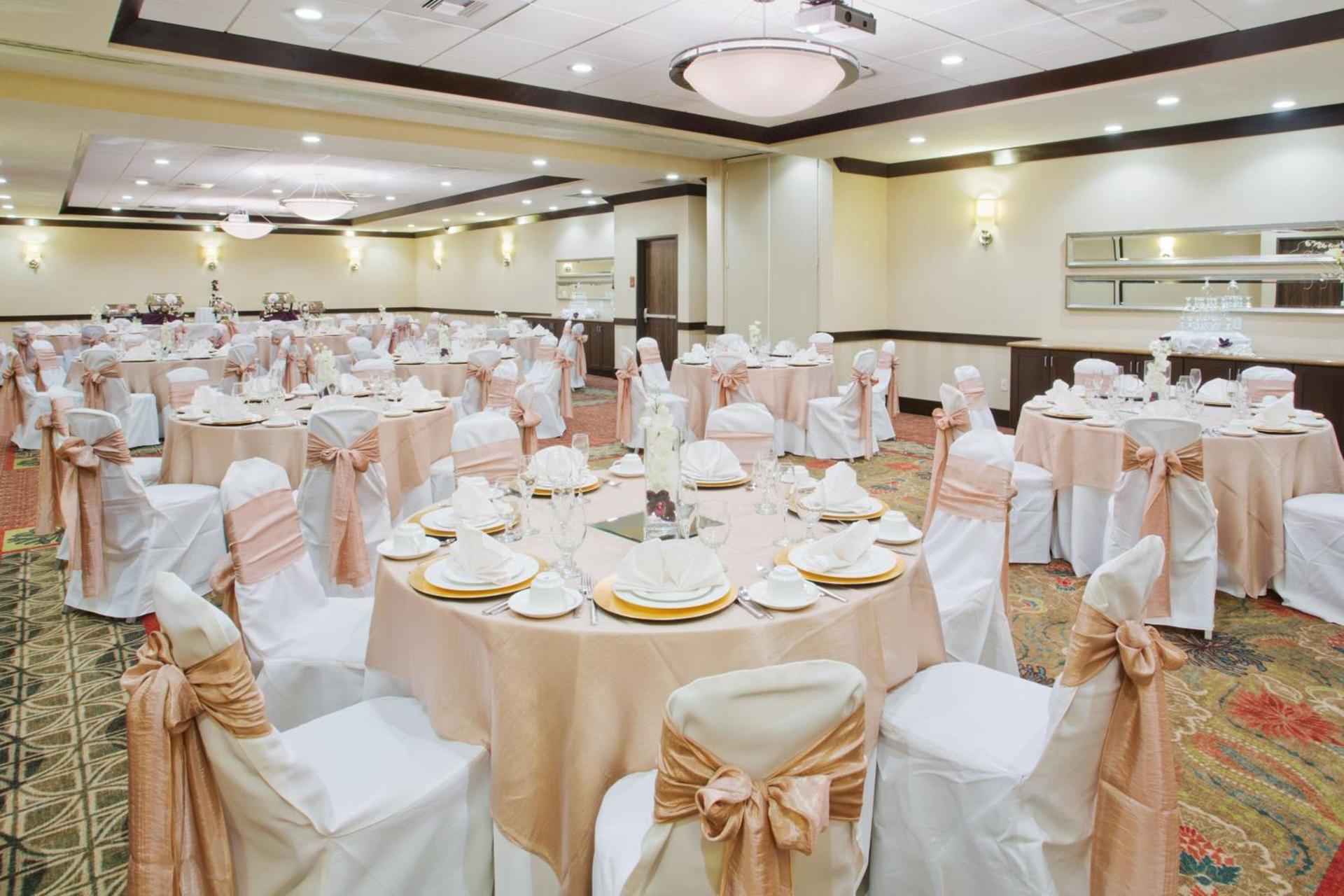 Crowne Plaza Anchorage-Midtown by IHG photo 51