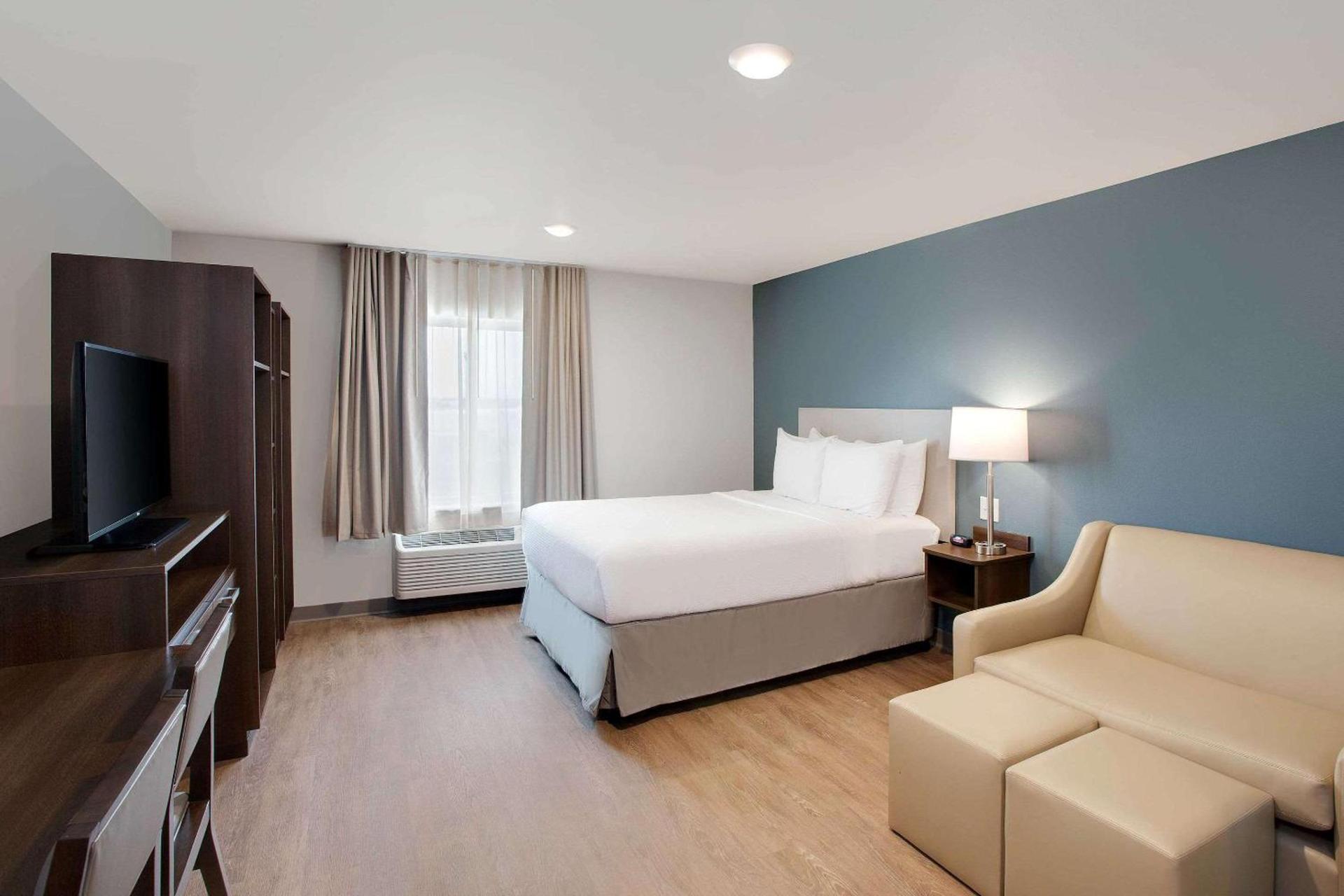 WoodSpring Suites Plano - North Dallas photo 9