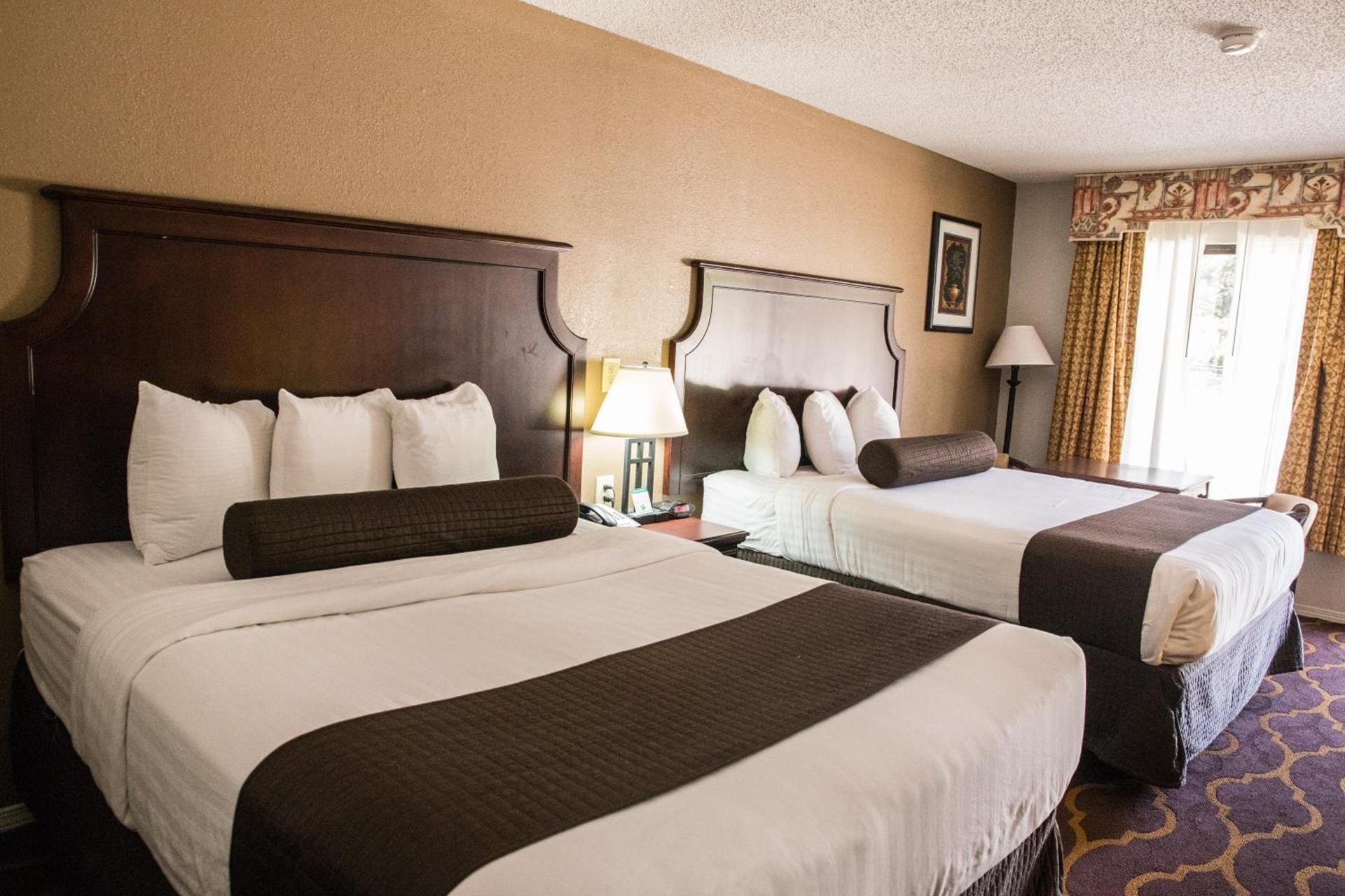 Mockingbird Inn & Suites photo 20