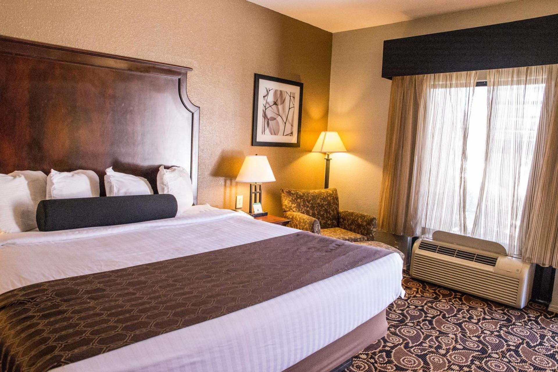 Mockingbird Inn & Suites photo 14