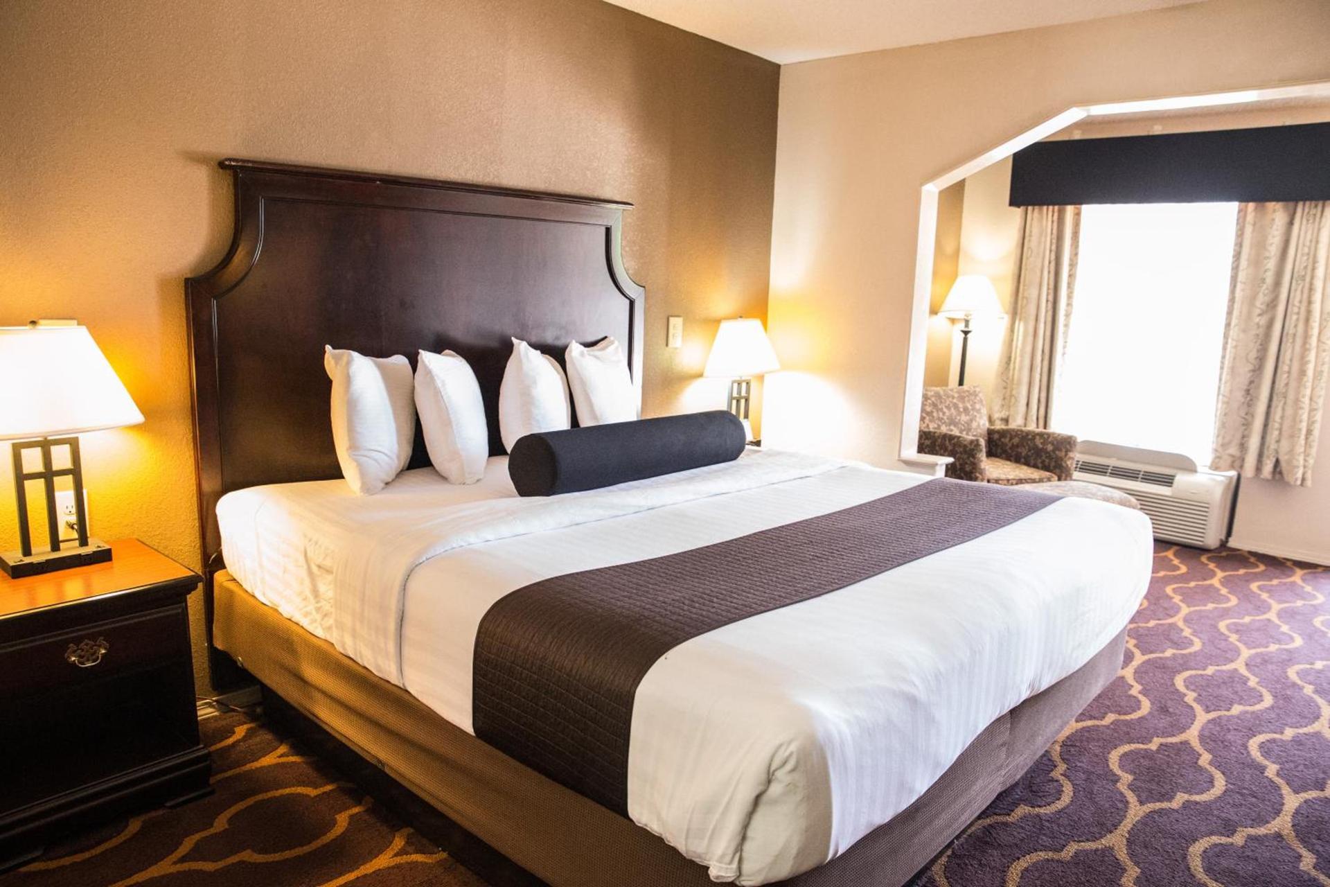 Mockingbird Inn & Suites photo 3