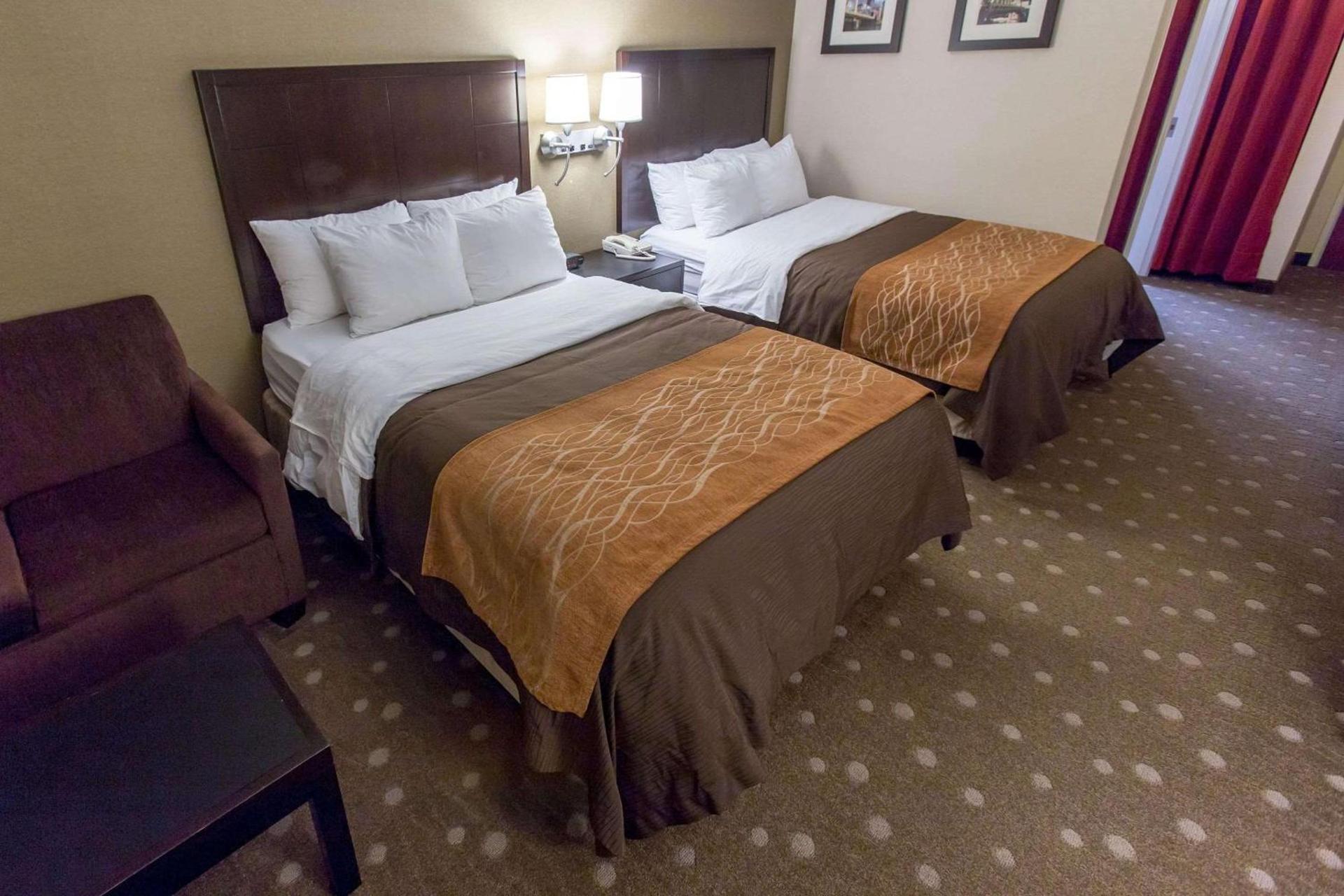 Comfort Inn Pittsburgh Crafton photo 10