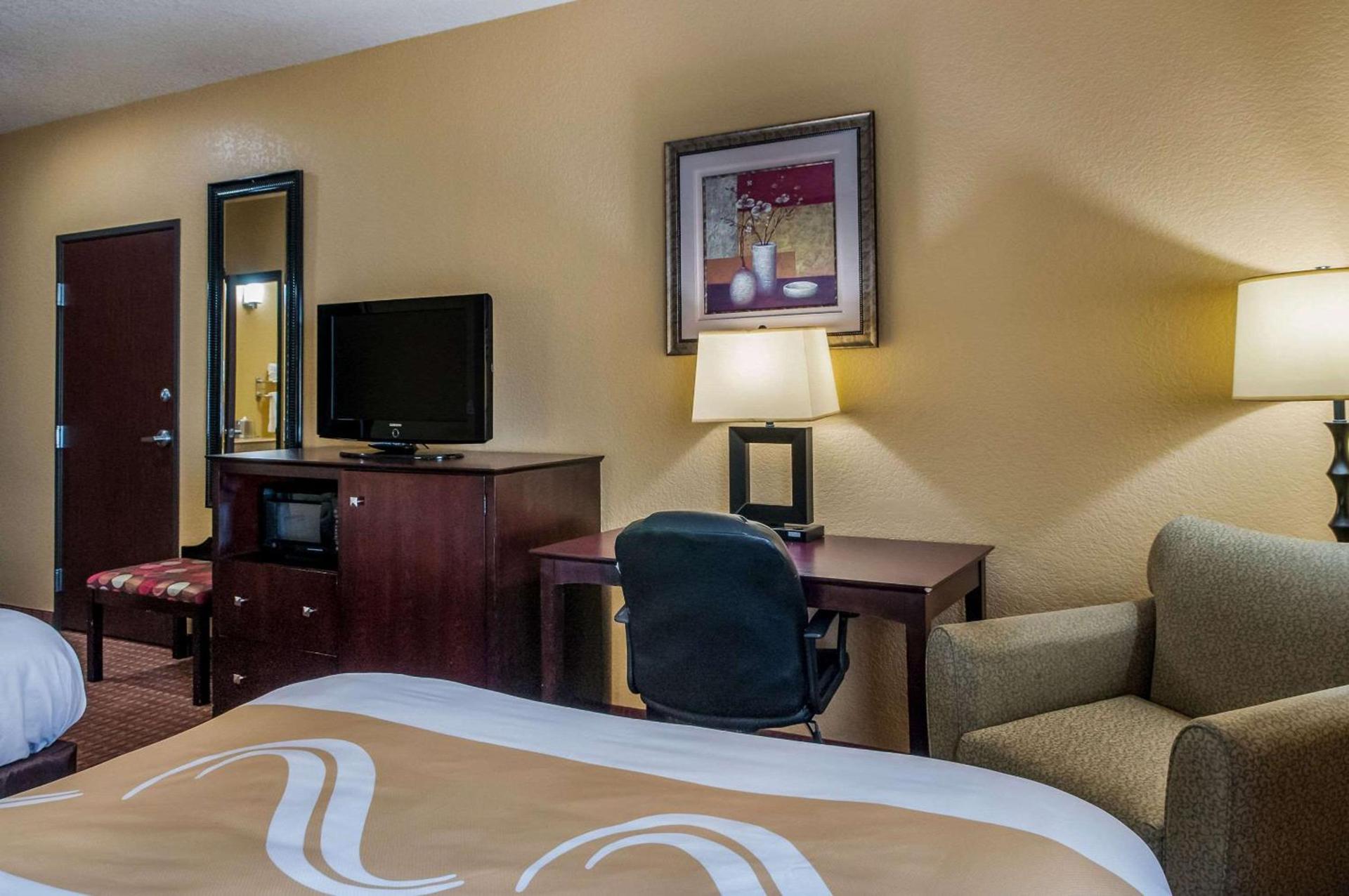 Quality Inn & Suites Slidell photo 6