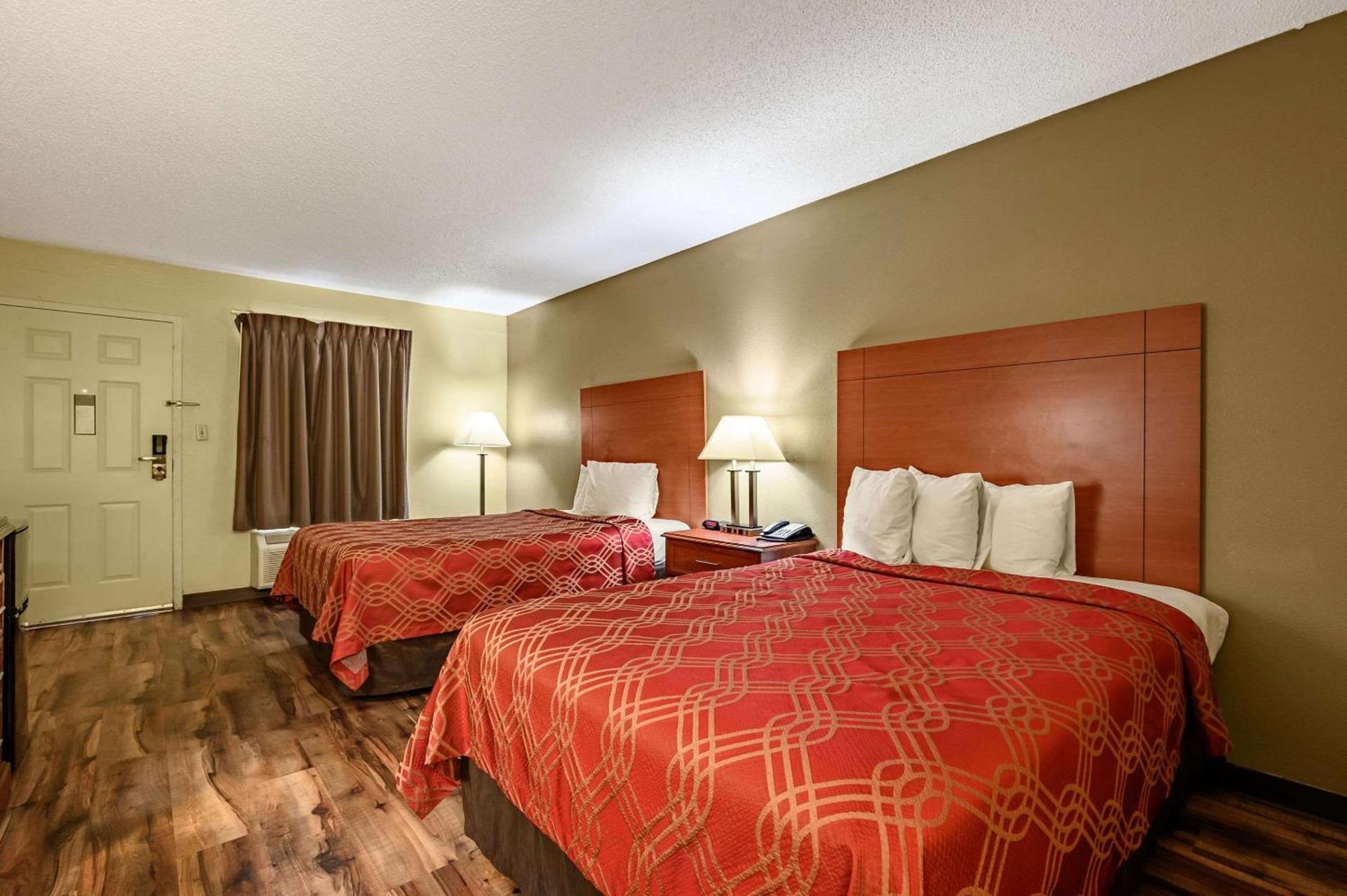 Econo Lodge Athens I-65 photo 4