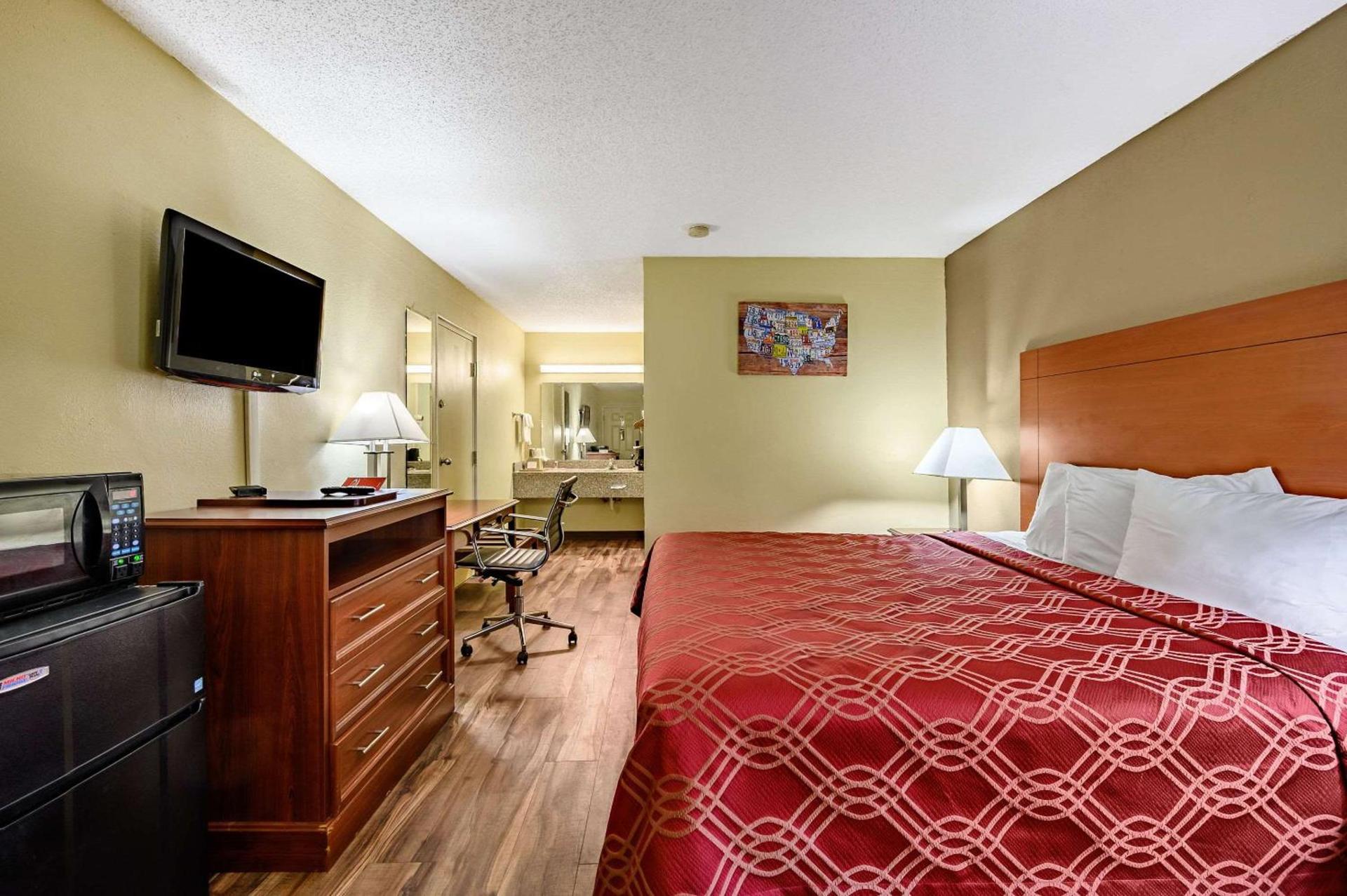 Econo Lodge Athens I-65 photo 8