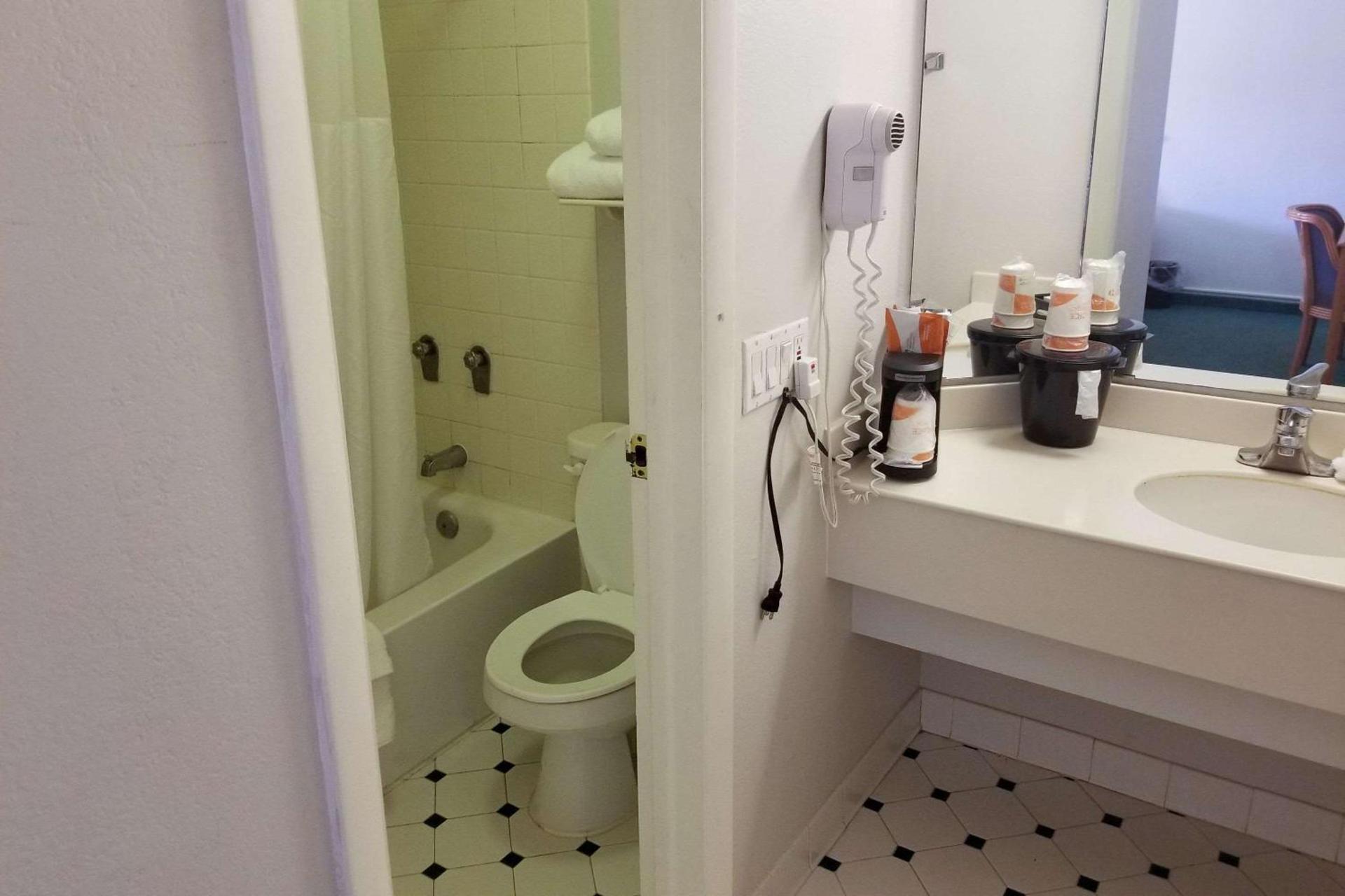 Motel 6 Aurora, CO - Medical Center photo 4