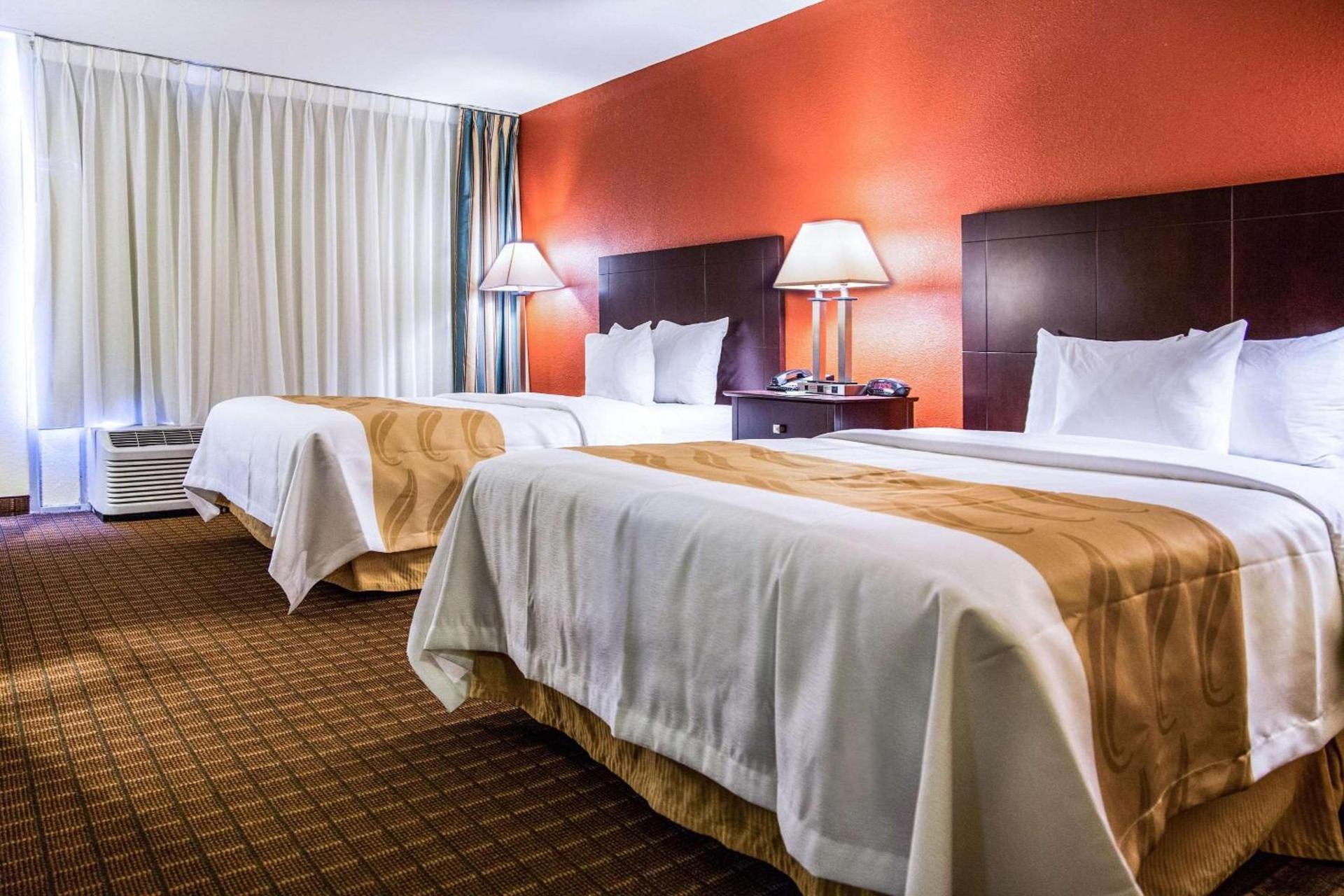 Quality Inn Fort Dodge photo 13