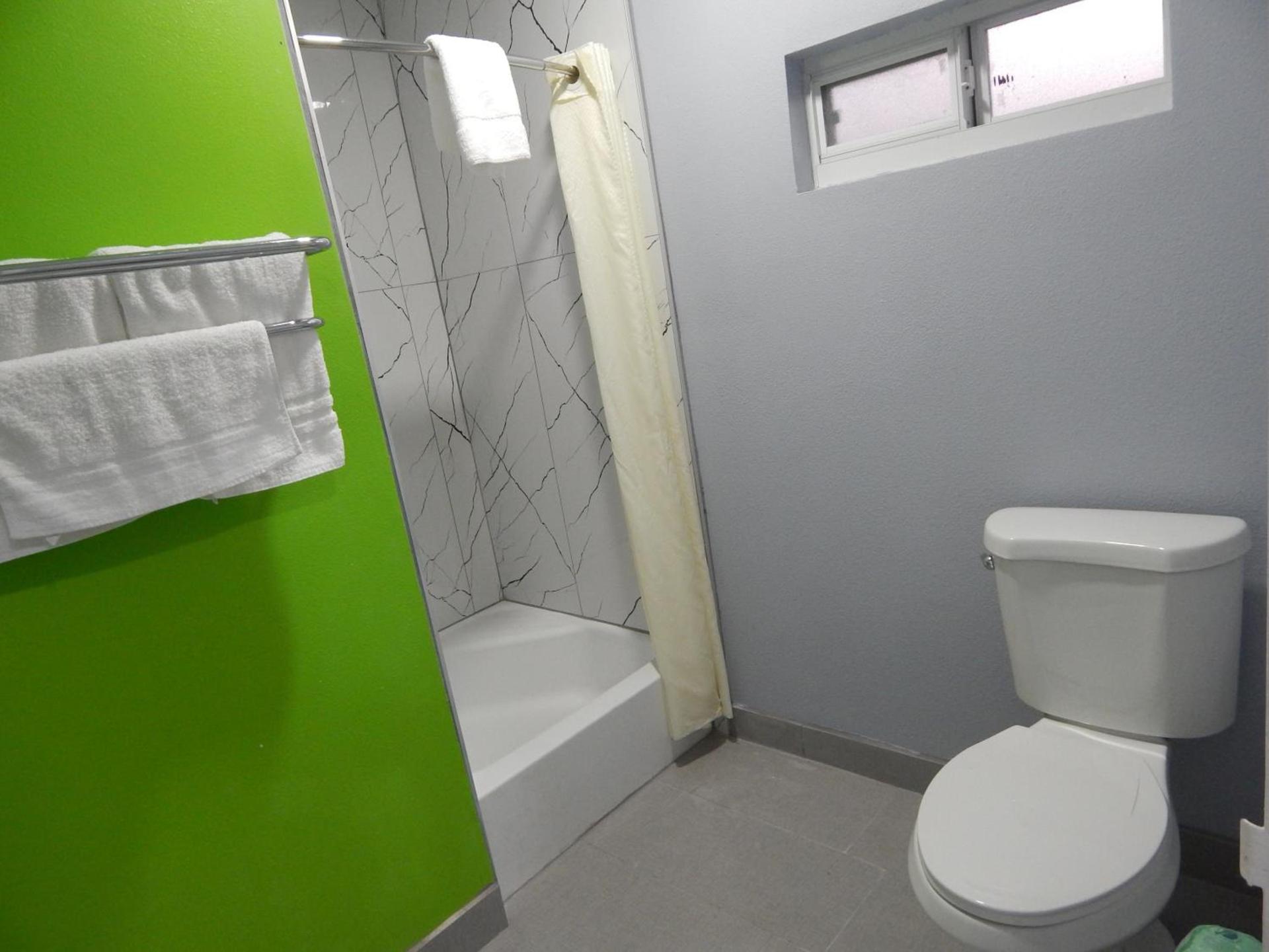 Executive Inn Fort Stockton photo 6