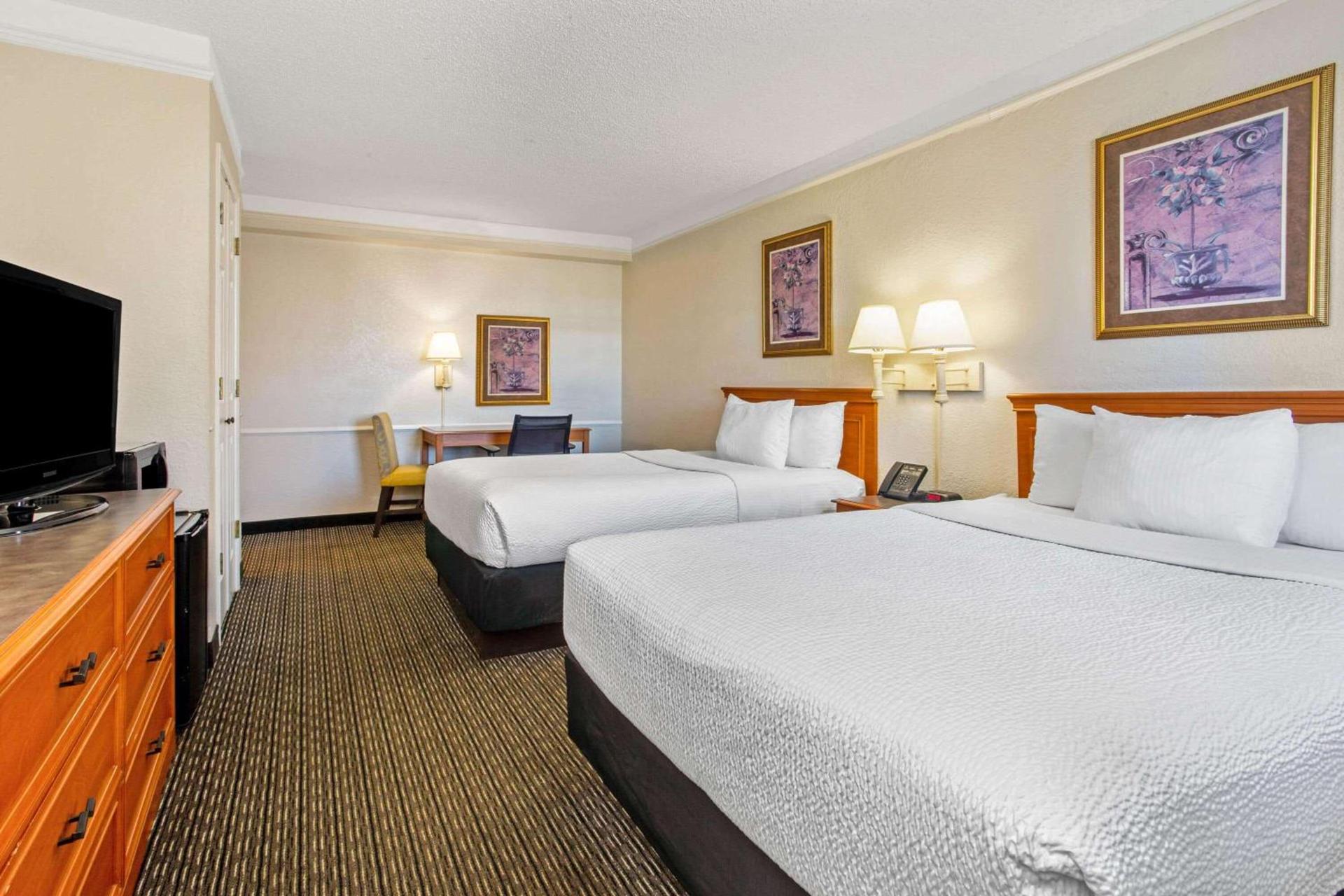 La Quinta by Wyndham St Petersburg-Clearwater photo 23