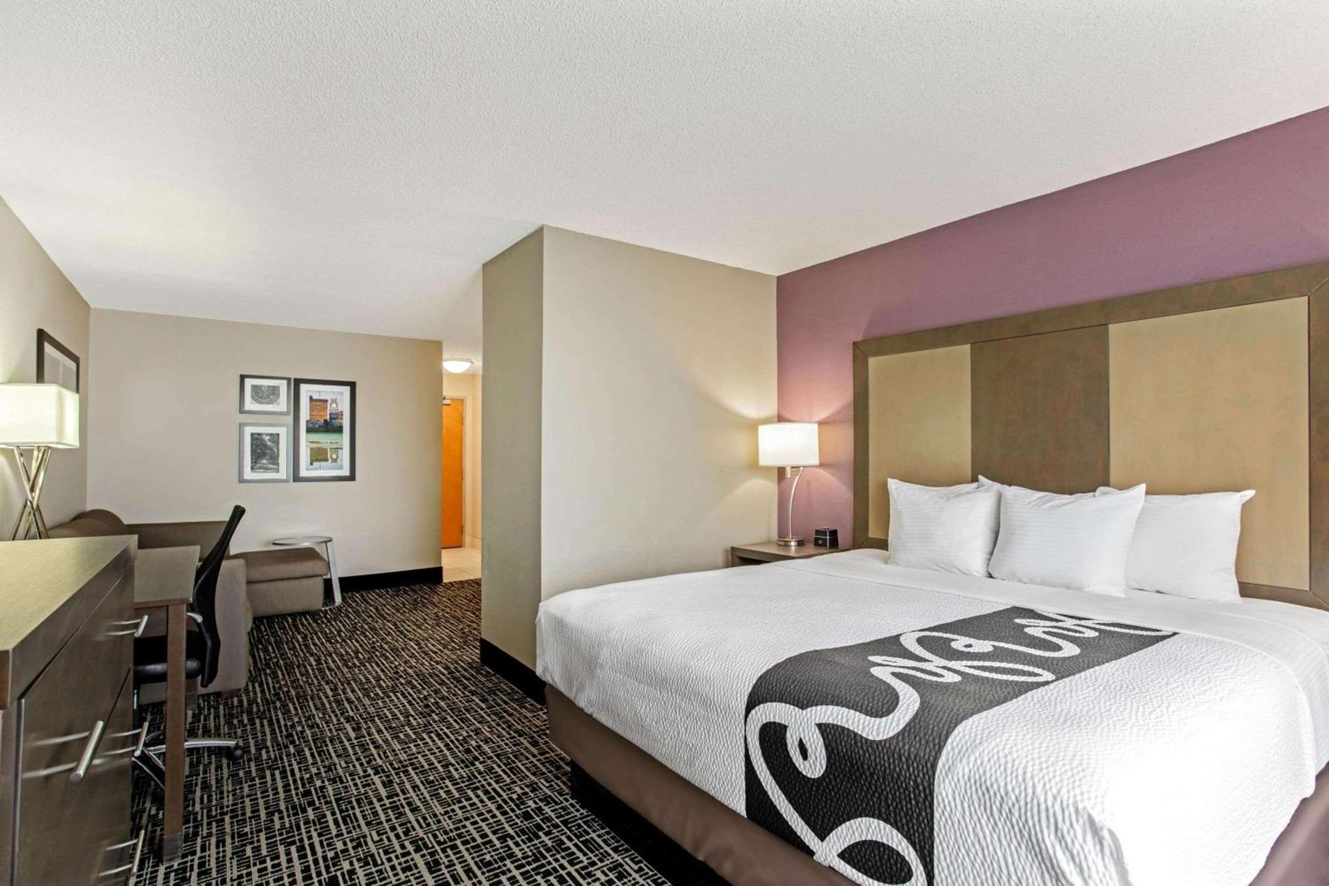La Quinta by Wyndham Hopkinsville photo 33