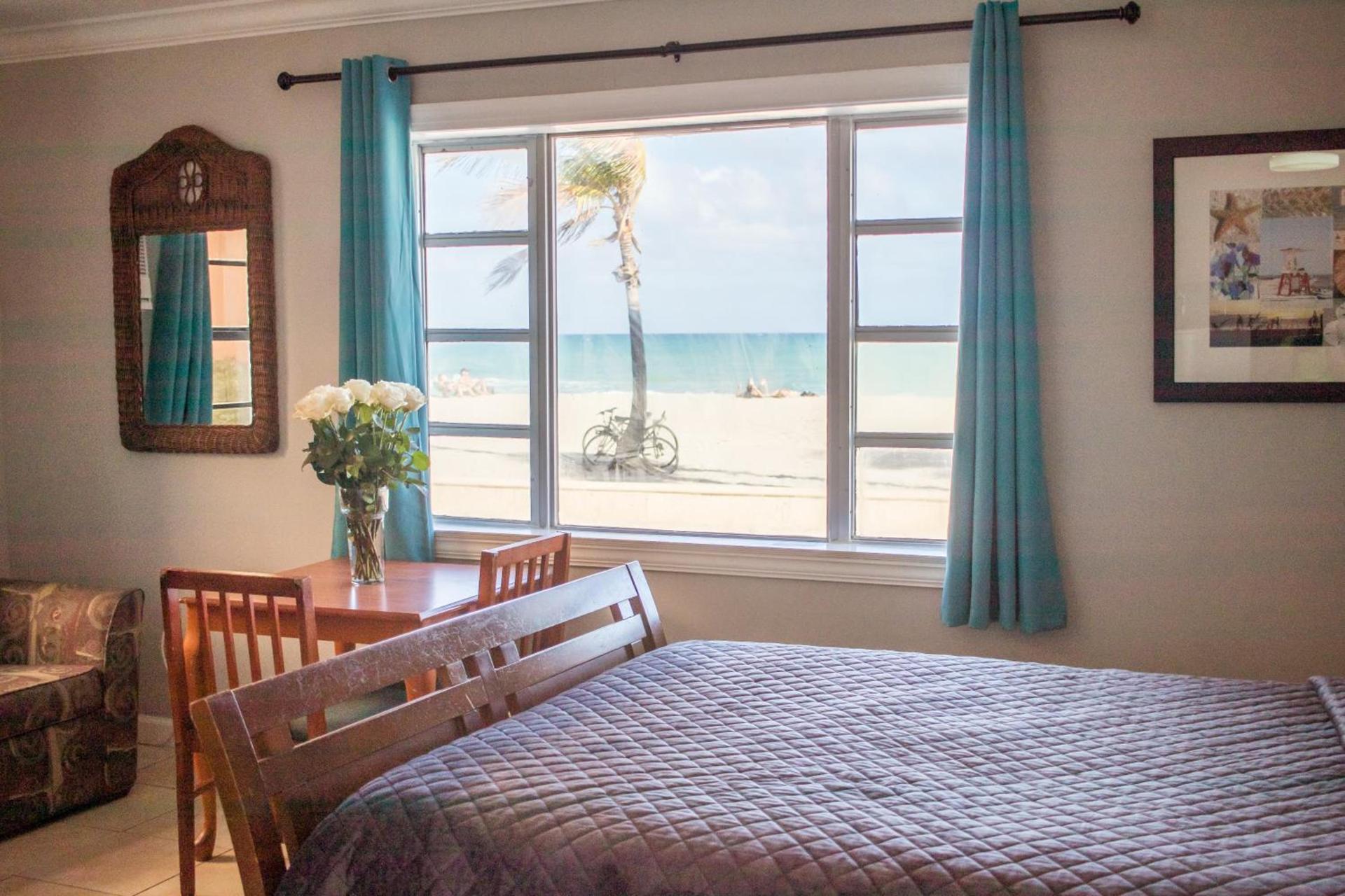 Riptide Oceanfront Hotel photo 42