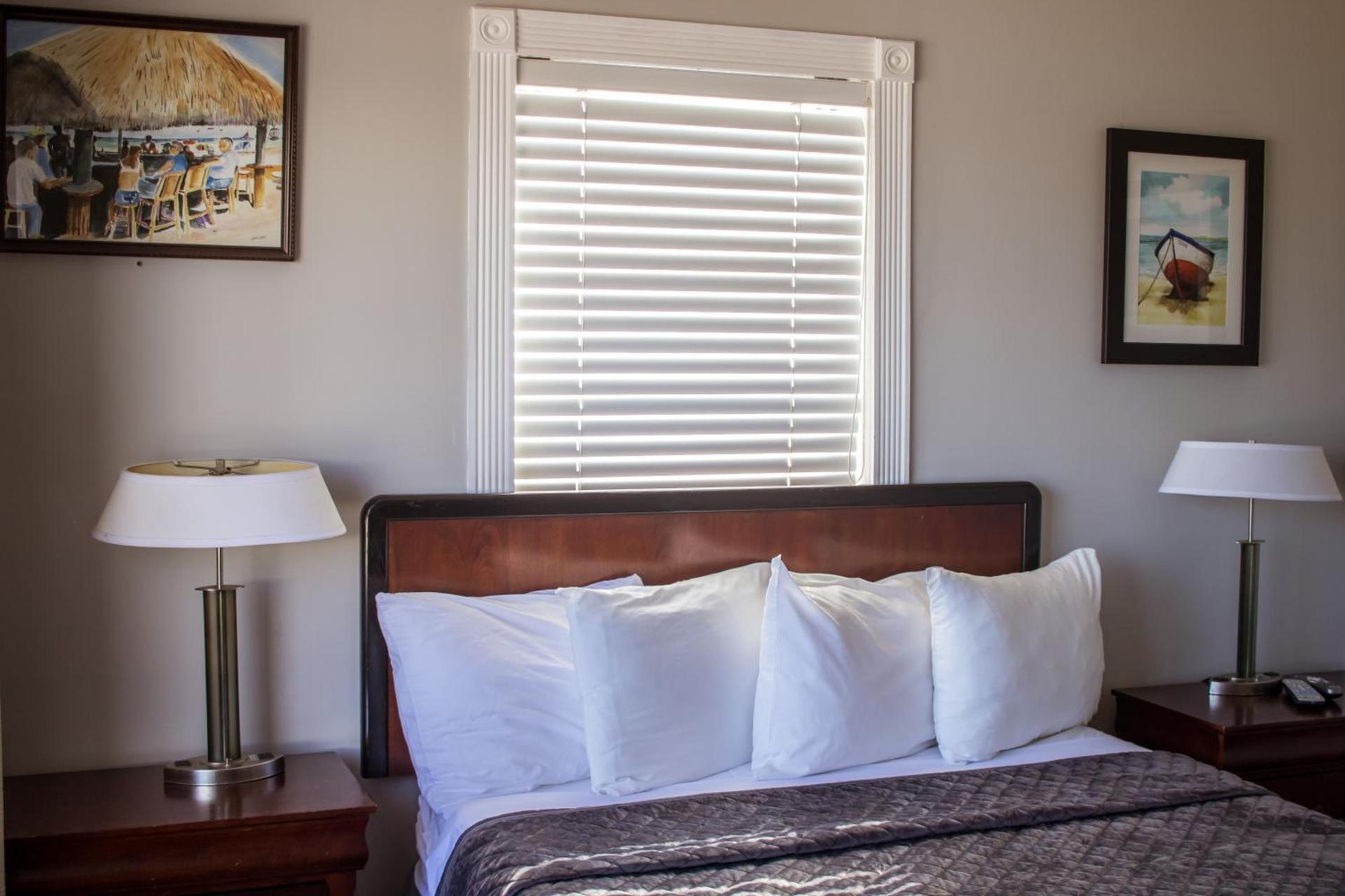 Riptide Oceanfront Hotel photo 25