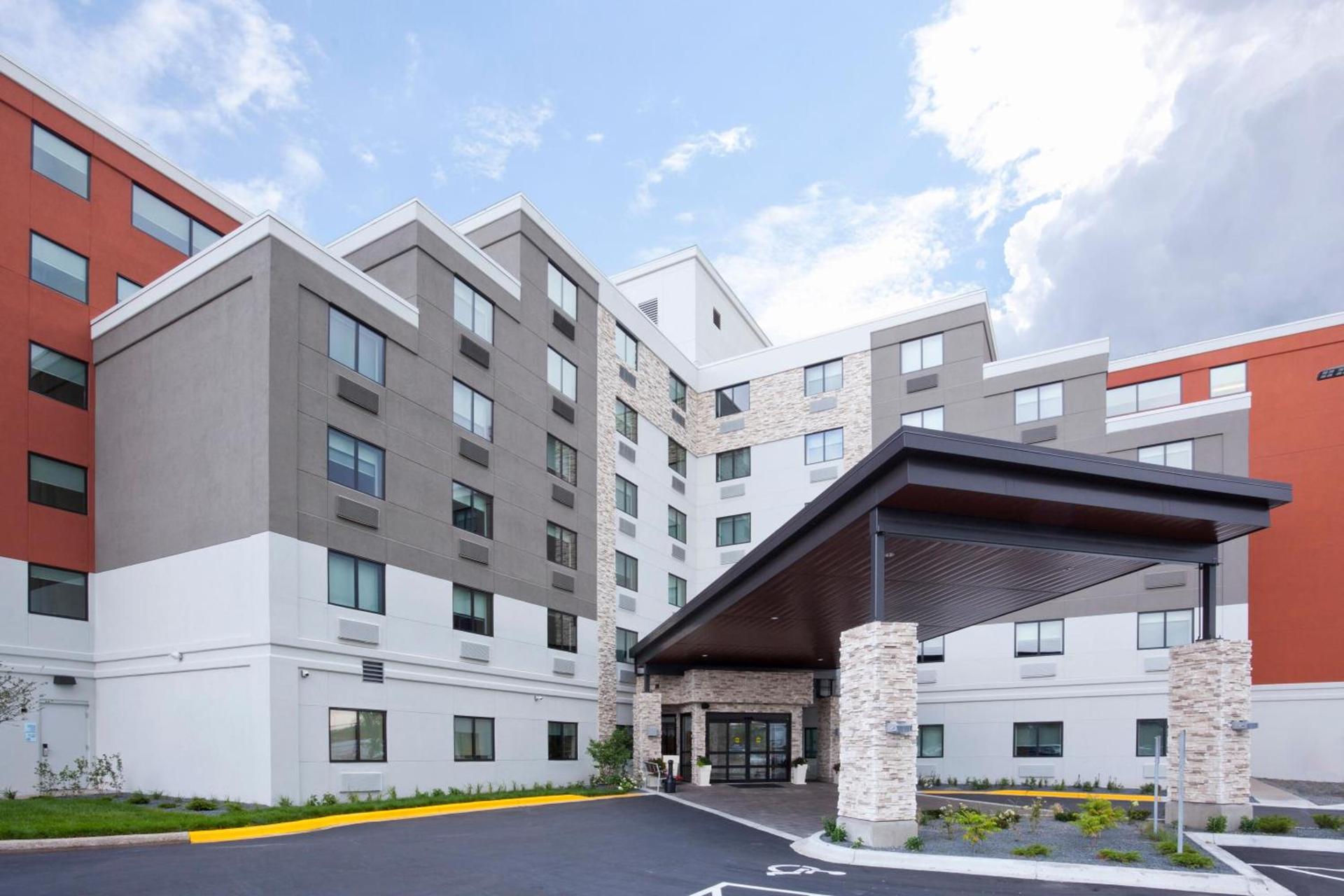 Holiday Inn Express Roseville-St. Paul by IHG — hotel in Roseville