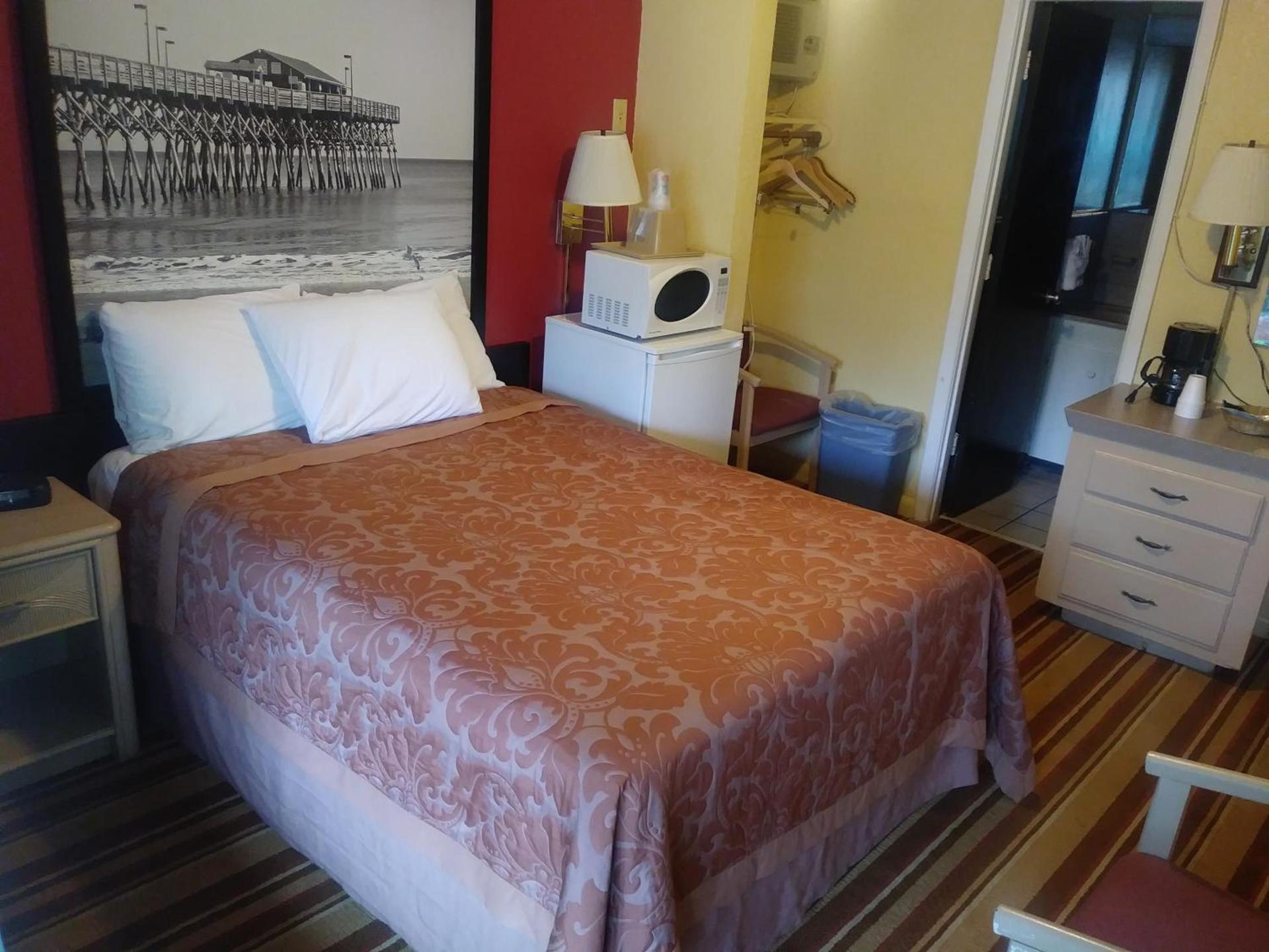 Royal Palace Inn and Suites Myrtle Beach Ocean Blvd photo 32