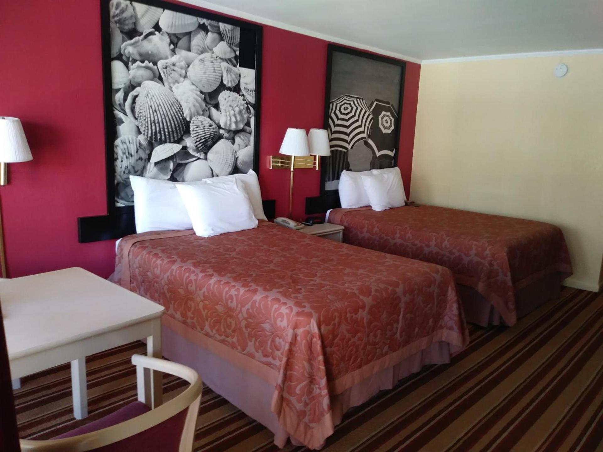 Royal Palace Inn and Suites Myrtle Beach Ocean Blvd photo 30