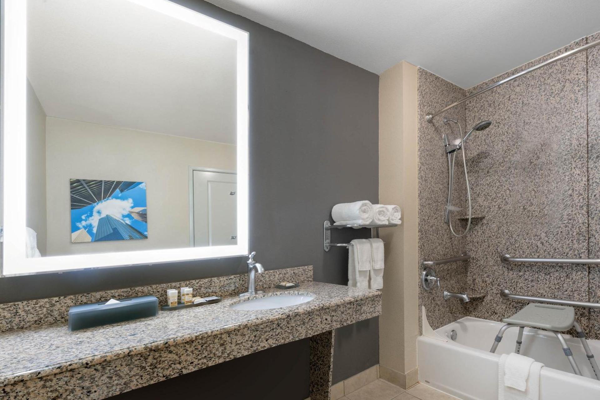 La Quinta by Wyndham Houston Energy Corridor photo 19