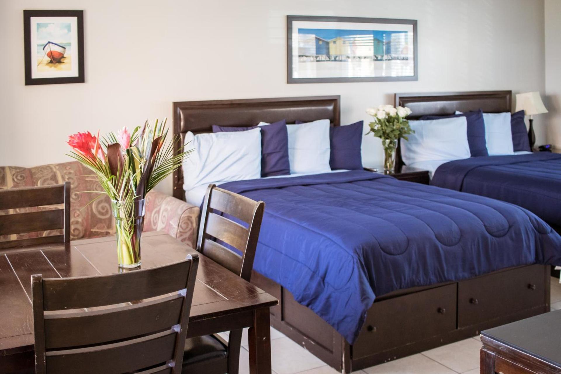 Riptide Oceanfront Hotel photo 2