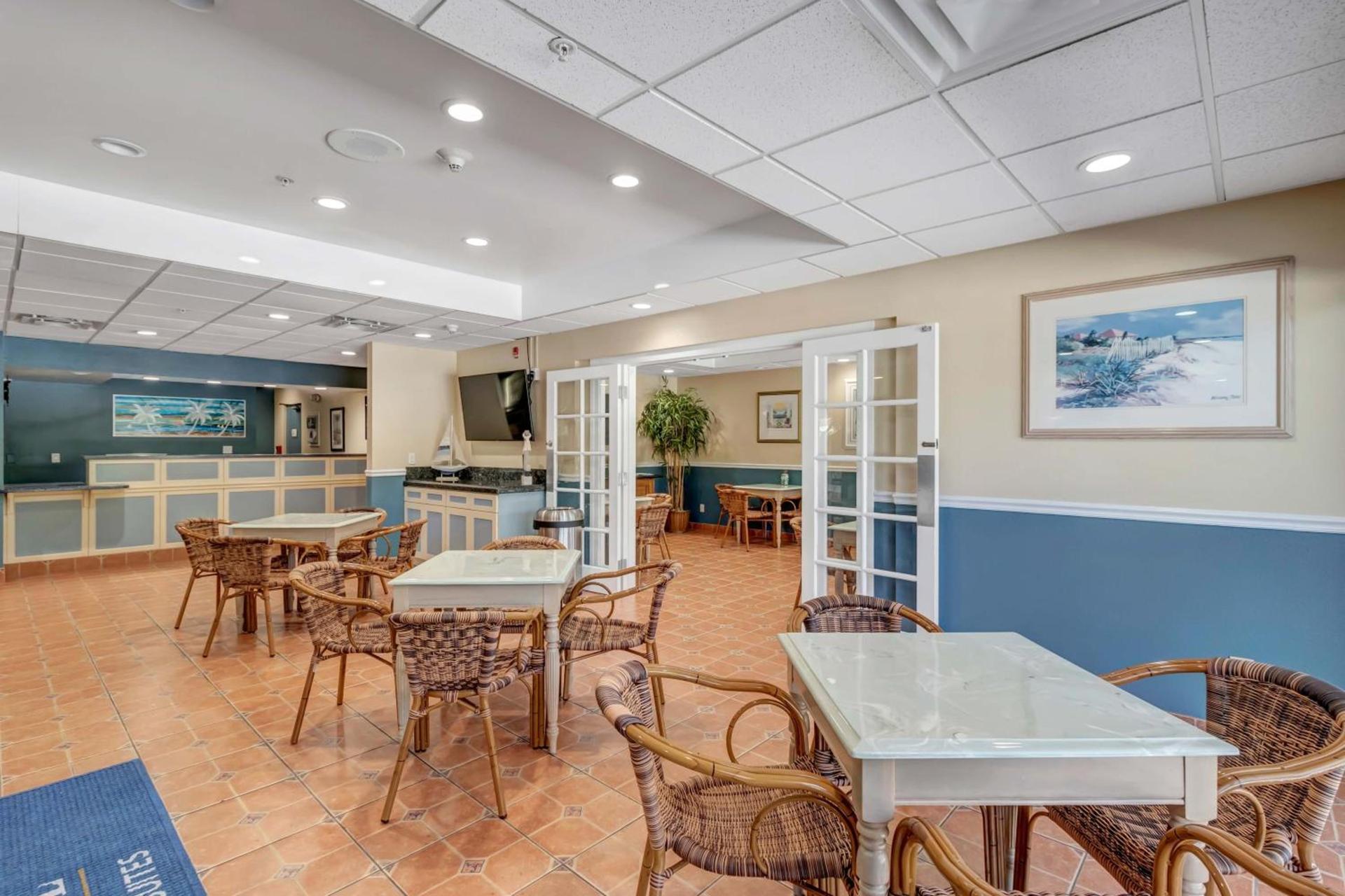 Hutchinson Island Hotel photo 7