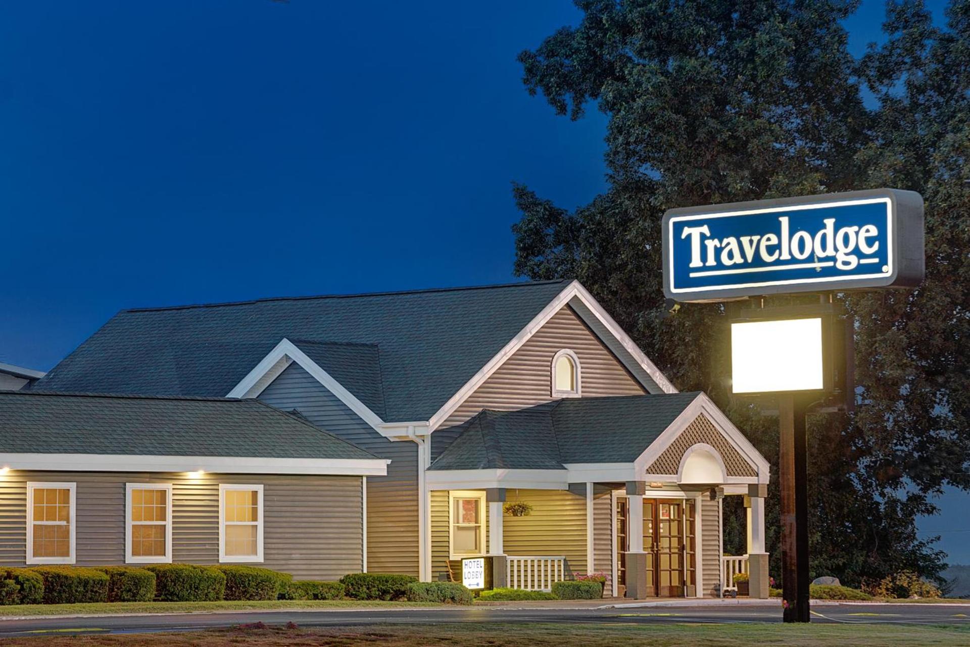 Travelodge by Wyndham Iowa City — hotel in Iowa City