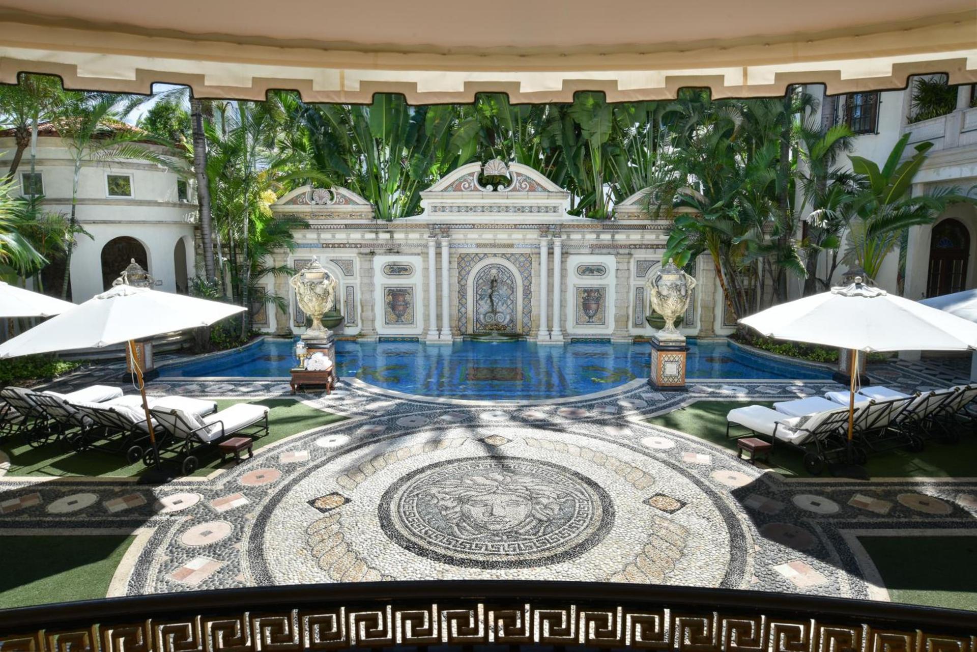 The Villa Casa Casuarina photo 2