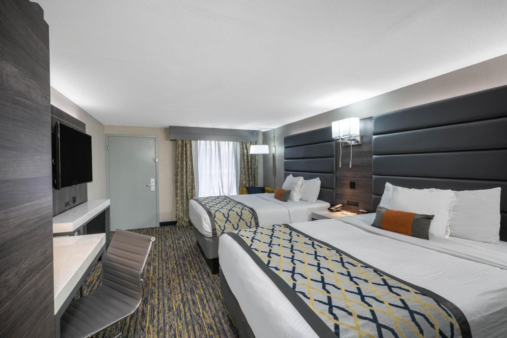 Baymont by Wyndham Murfreesboro photo 48