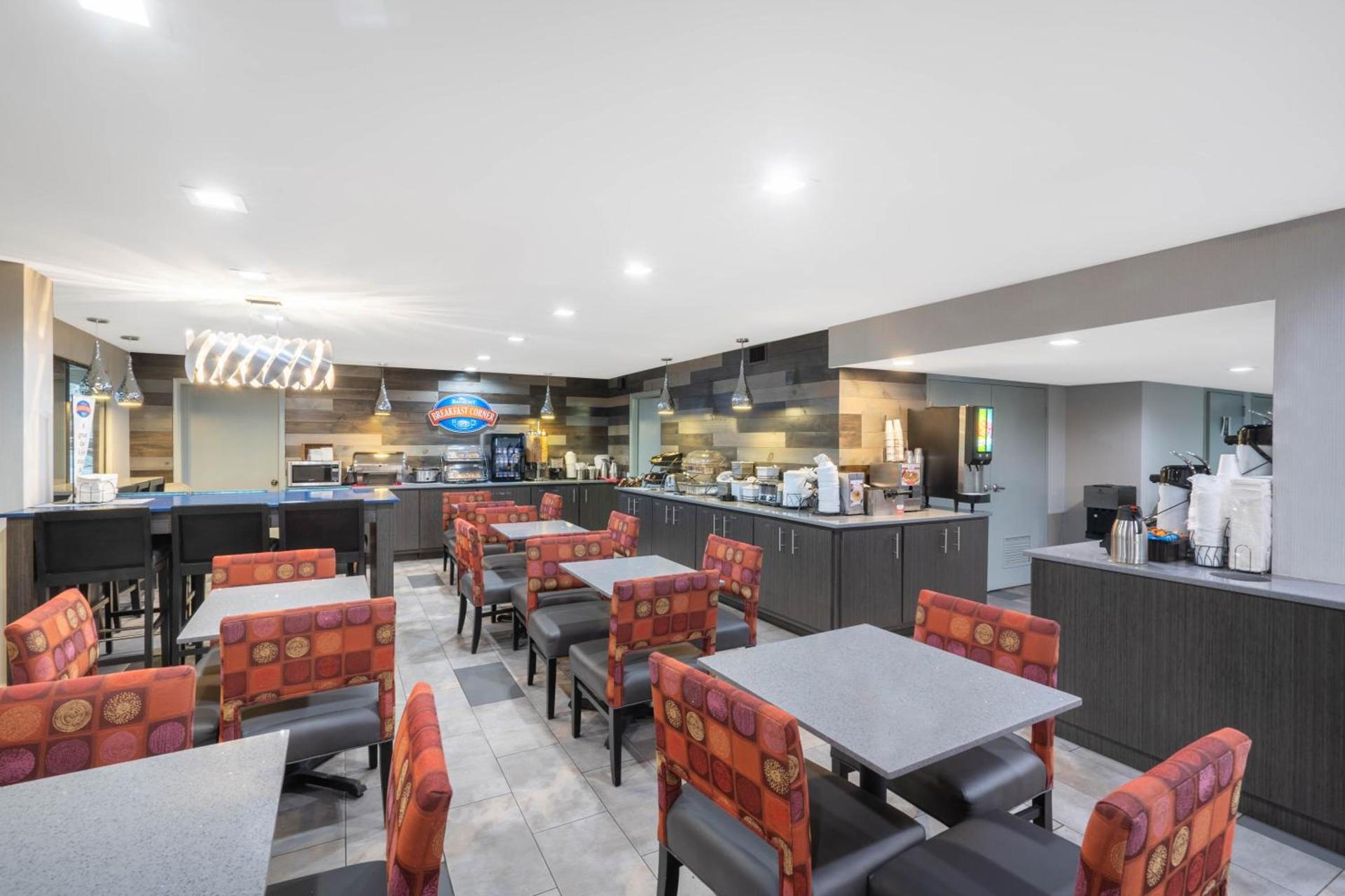 Baymont by Wyndham Murfreesboro photo 50