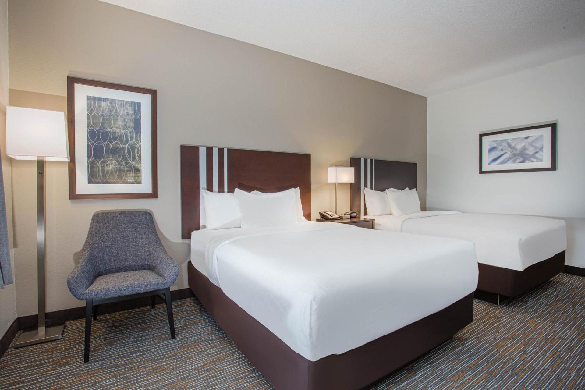 Wingate by Wyndham Gurnee photo 30
